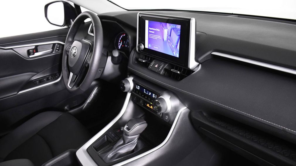 2023 Toyota RAV4 XLE Premium #22