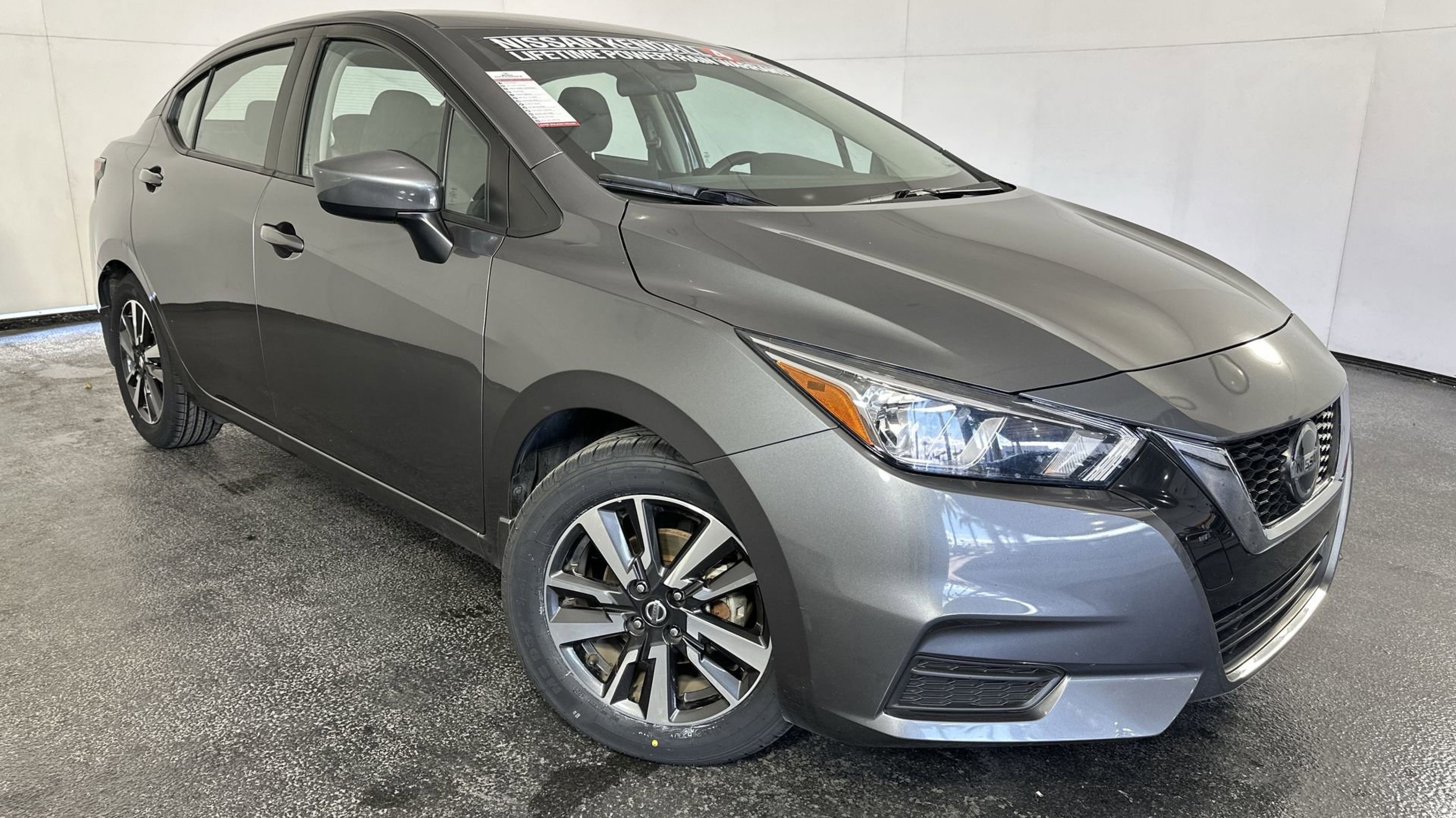 2022 Nissan Versa Sedan SV