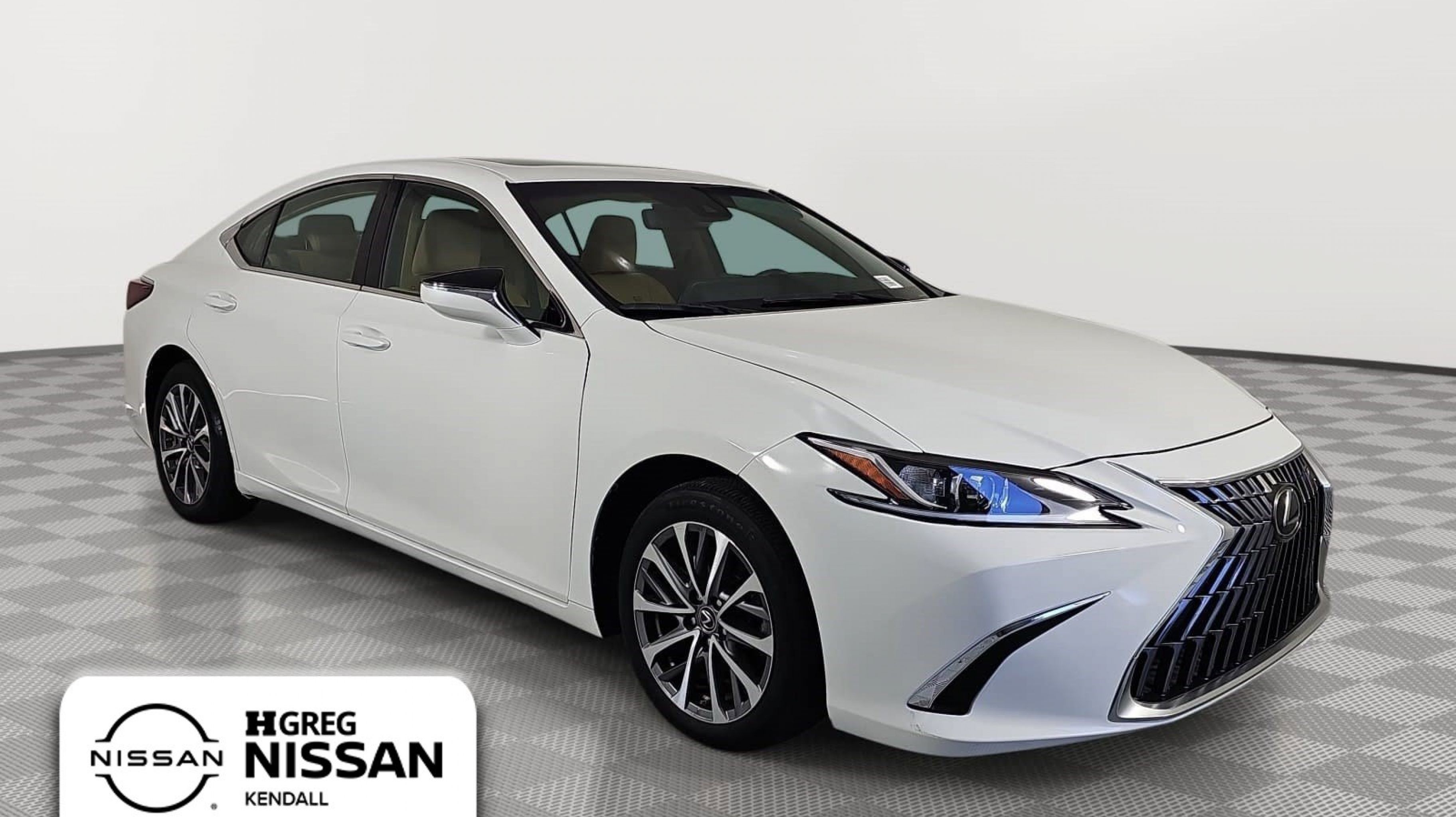2022 Lexus ES
