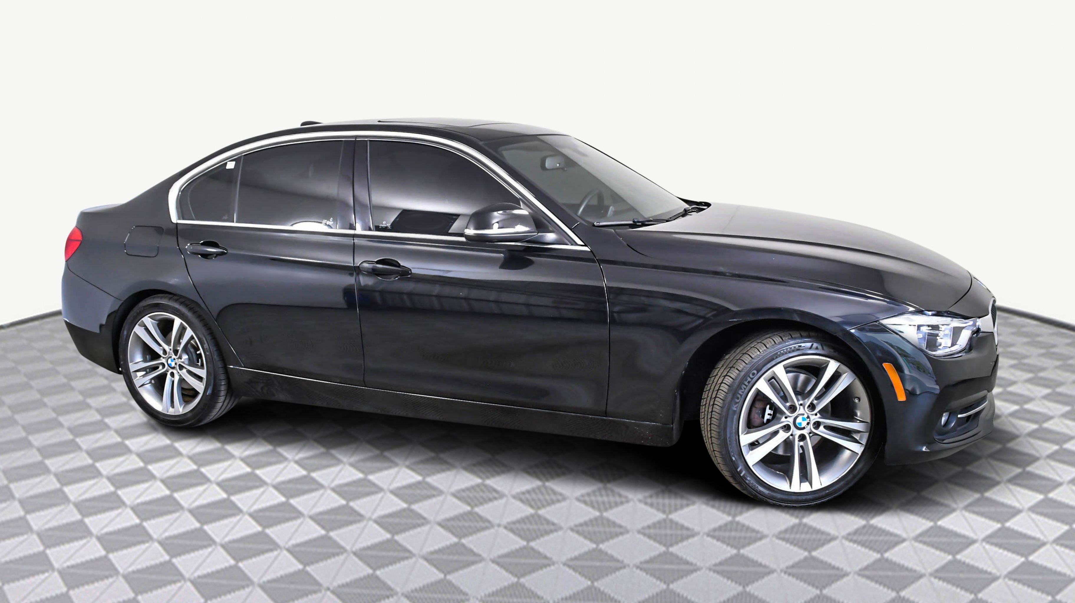 2018 BMW 3 Series 330i