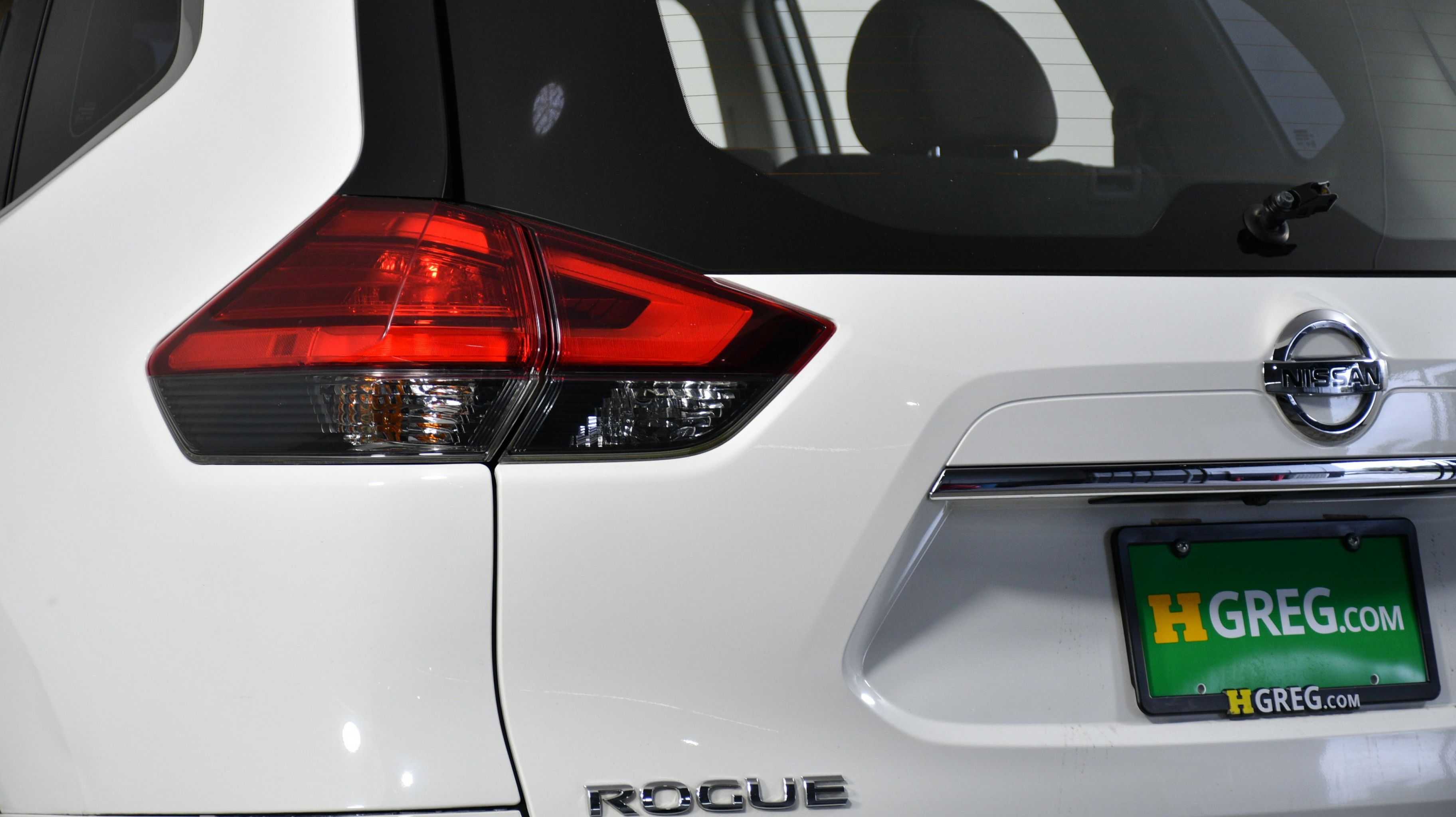 2017 Nissan Rogue S photo 28
