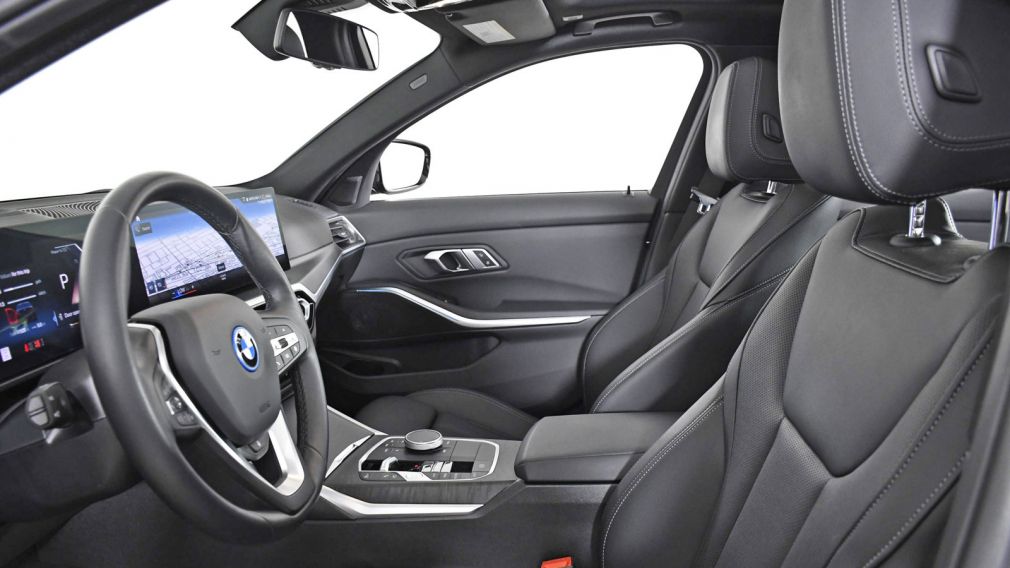 2023 BMW 3 Series 330e xDrive #15