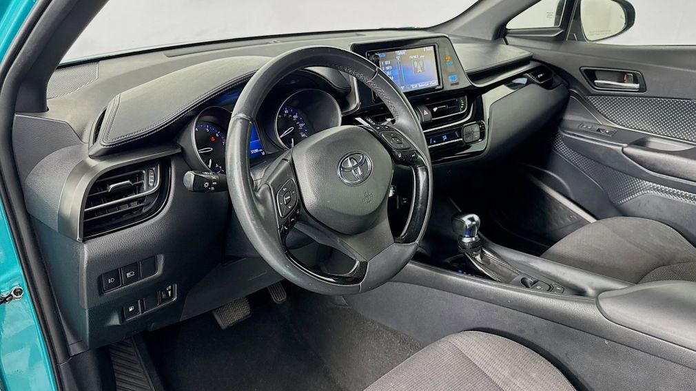 2018 Toyota C HR XLE #16
