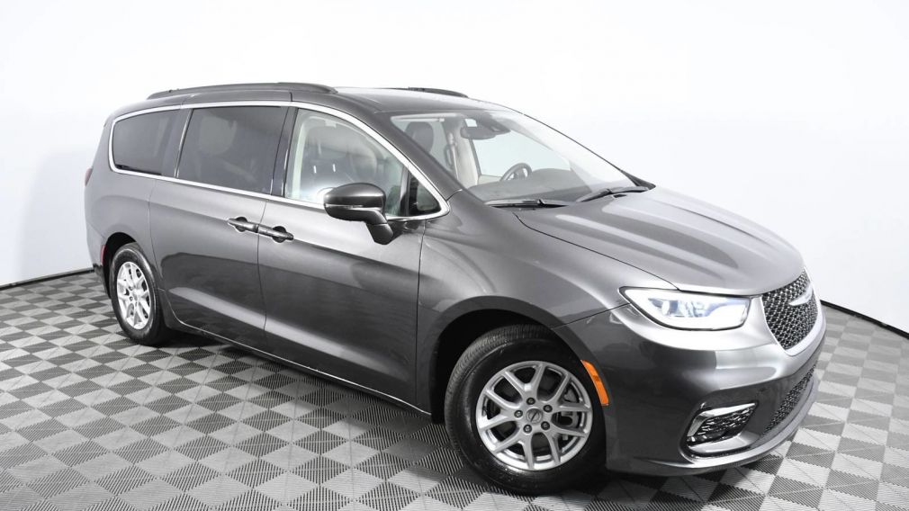 2022 Chrysler Pacifica Touring L #