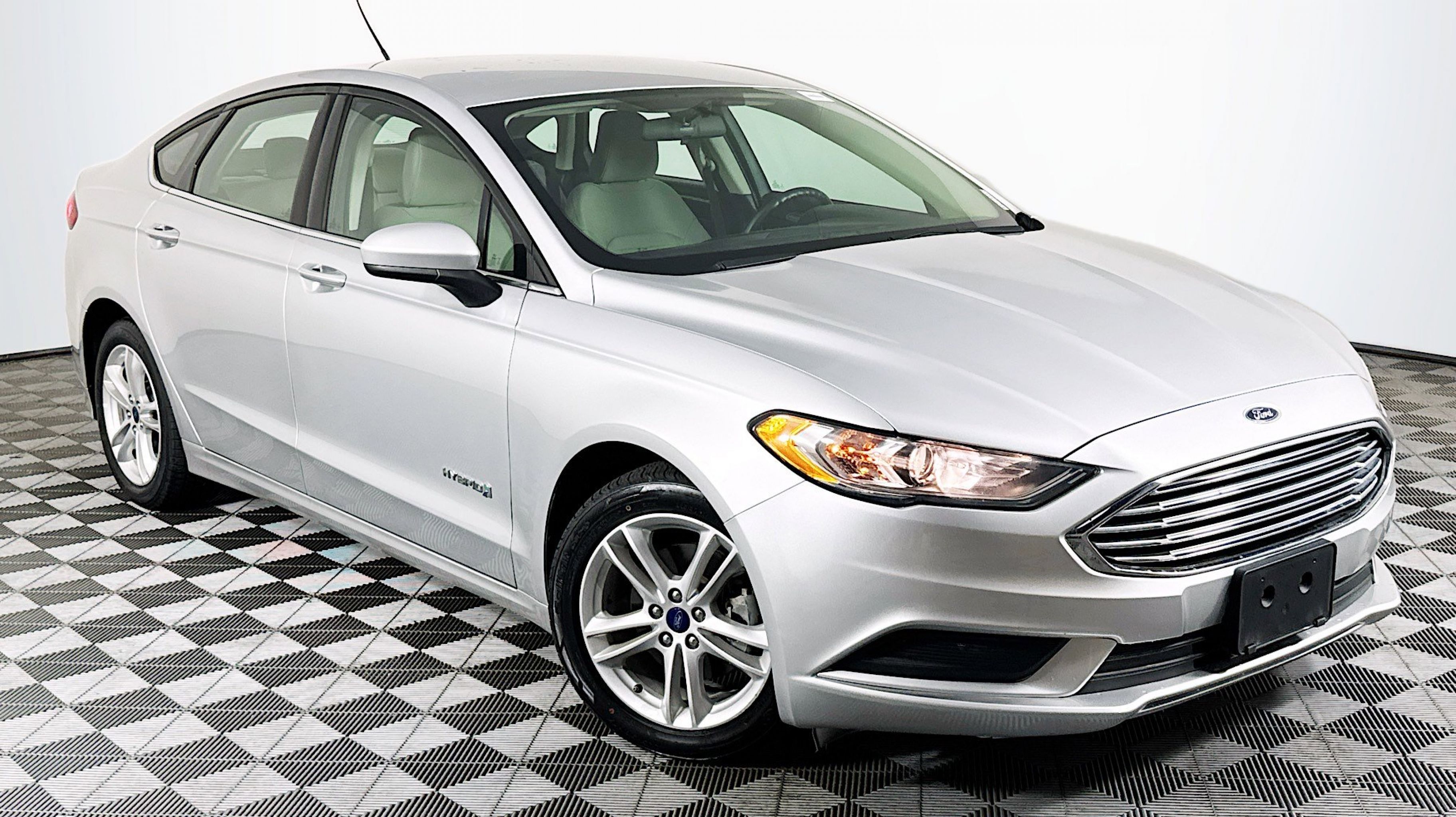 2018 Ford Fusion Hybrid S