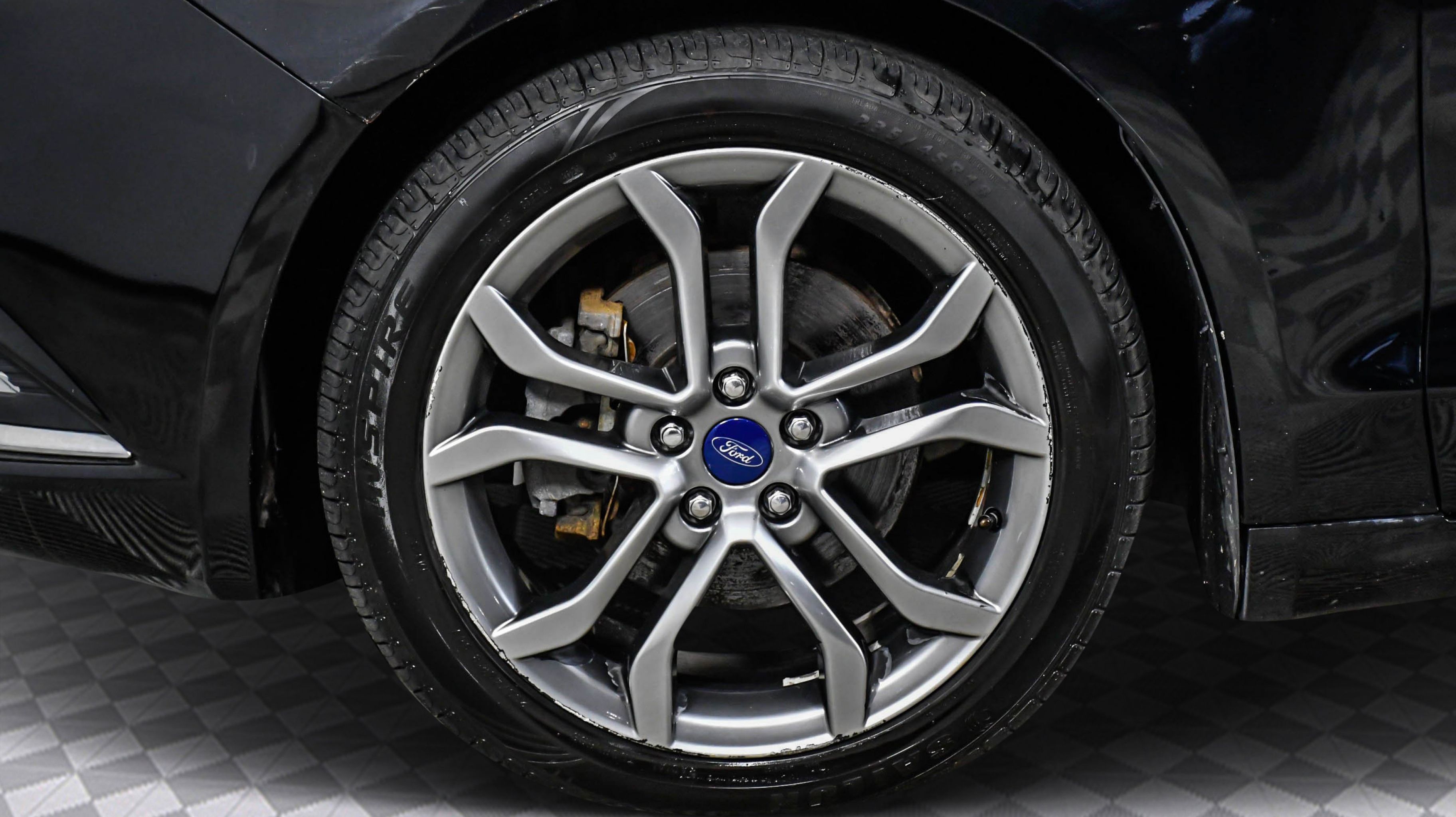 2017 Ford Fusion SE photo 20