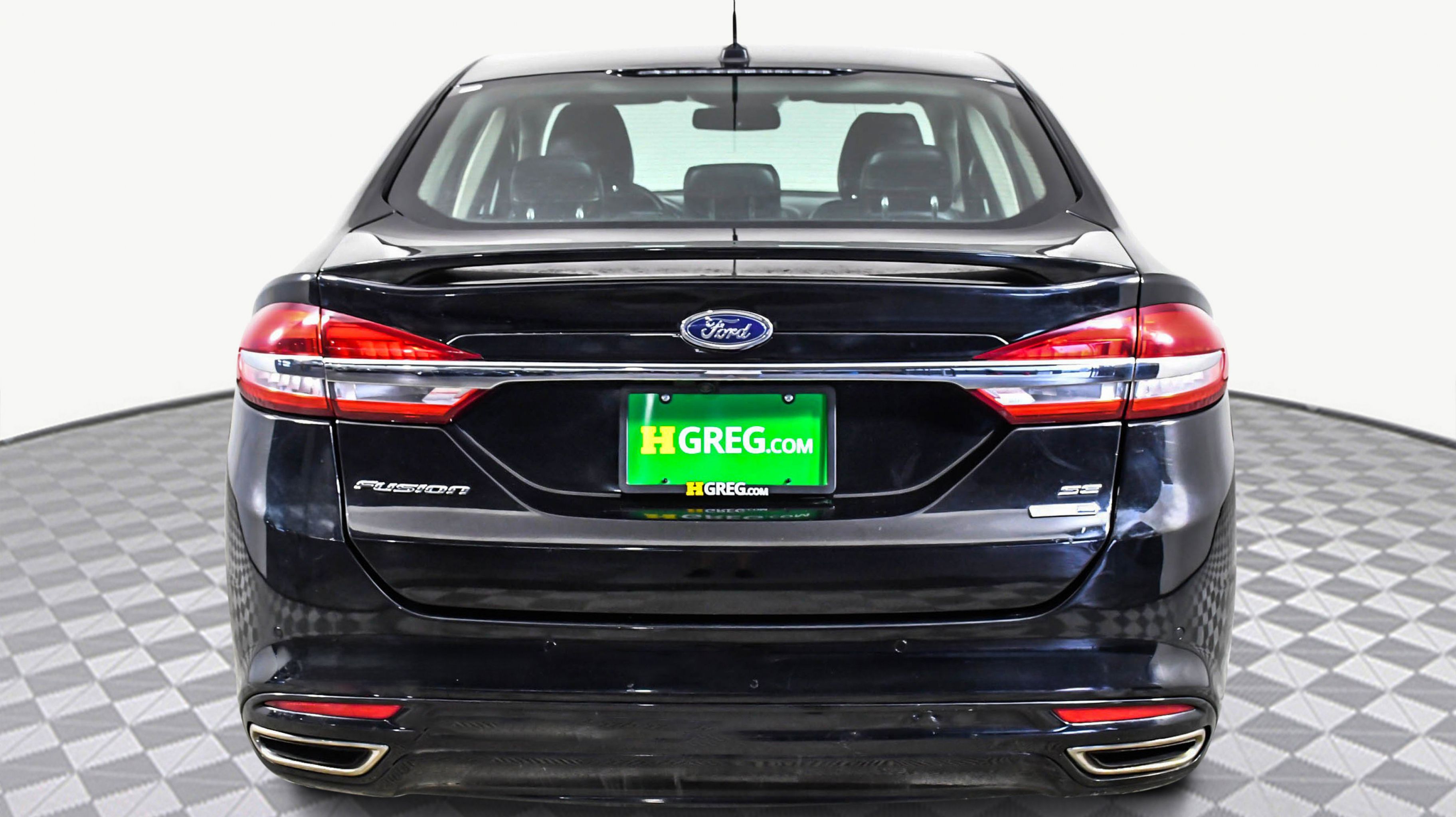2017 Ford Fusion SE photo 3