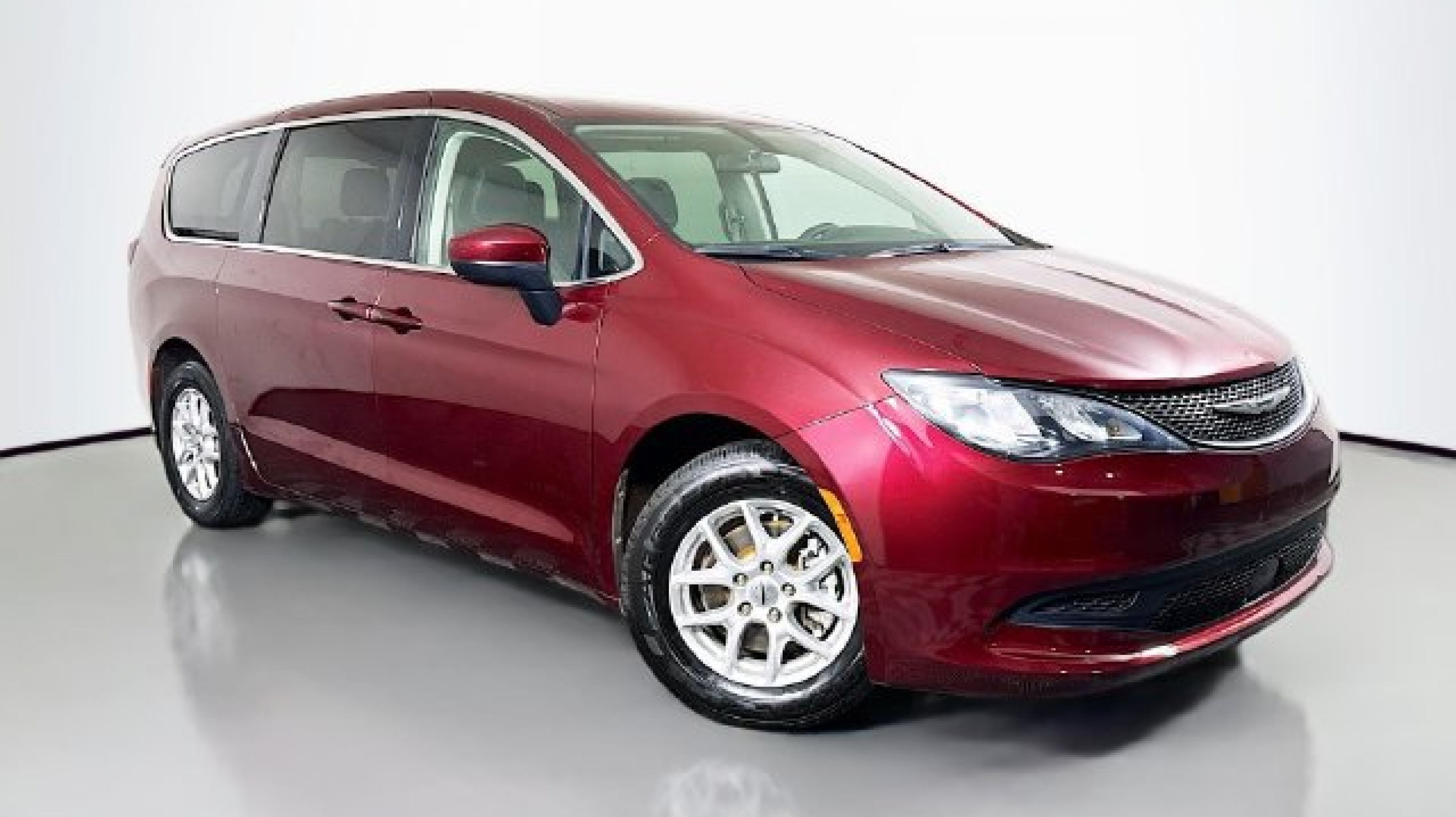 2022 Chrysler Voyager