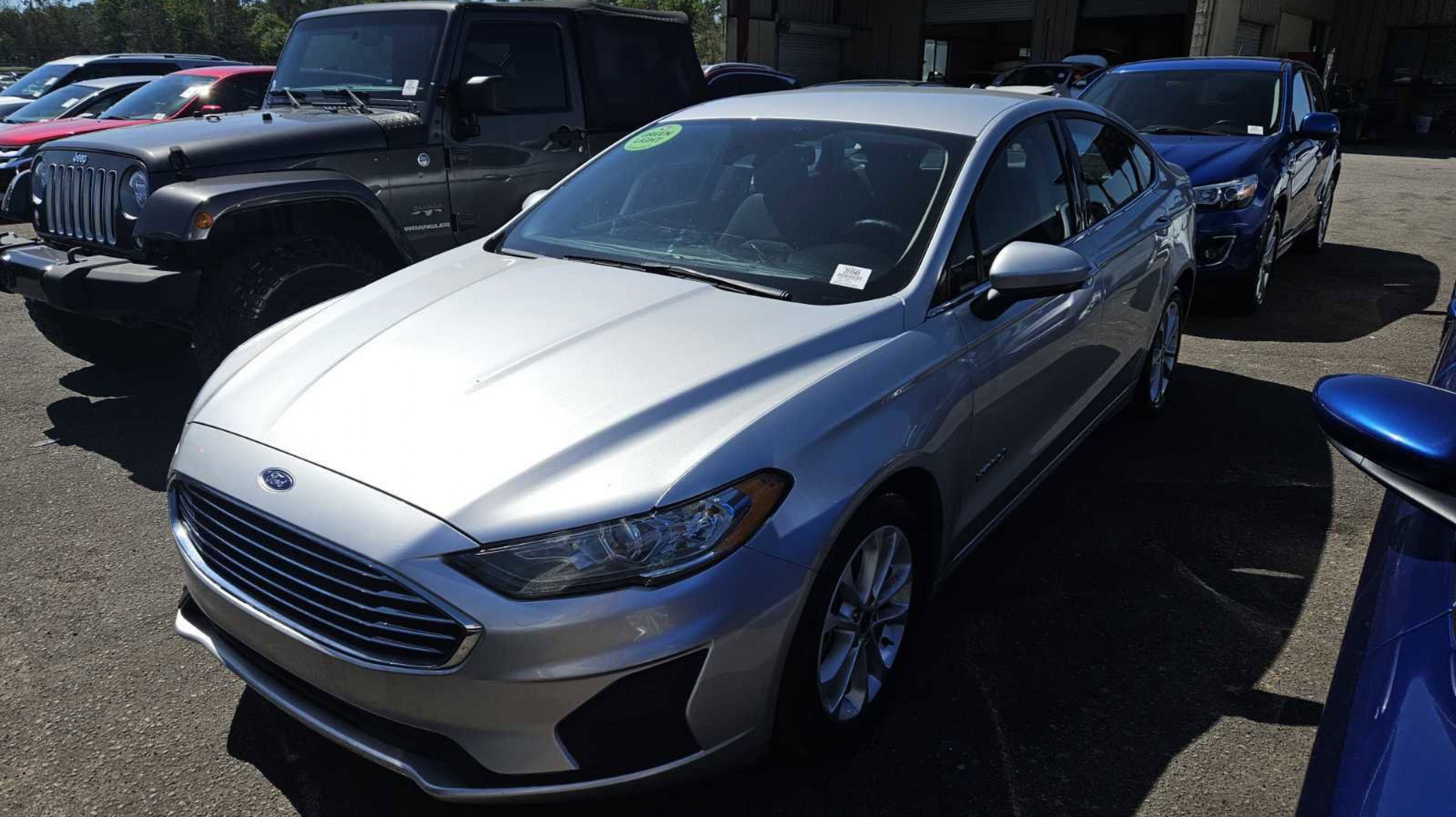 2019 Ford Fusion SE's photo