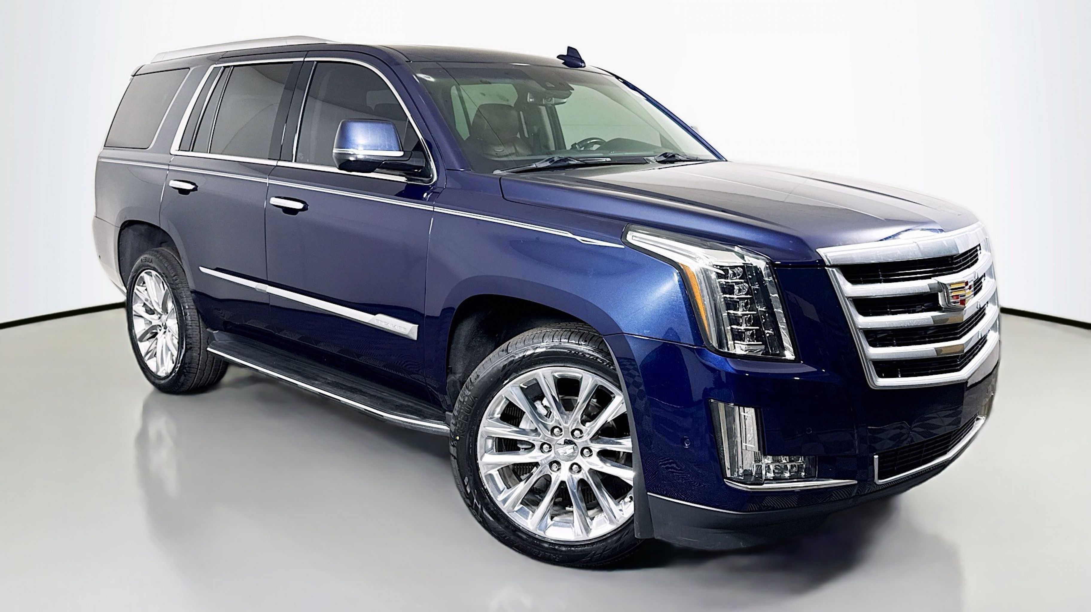 2019 Cadillac Escalade 2WD Luxury's photo