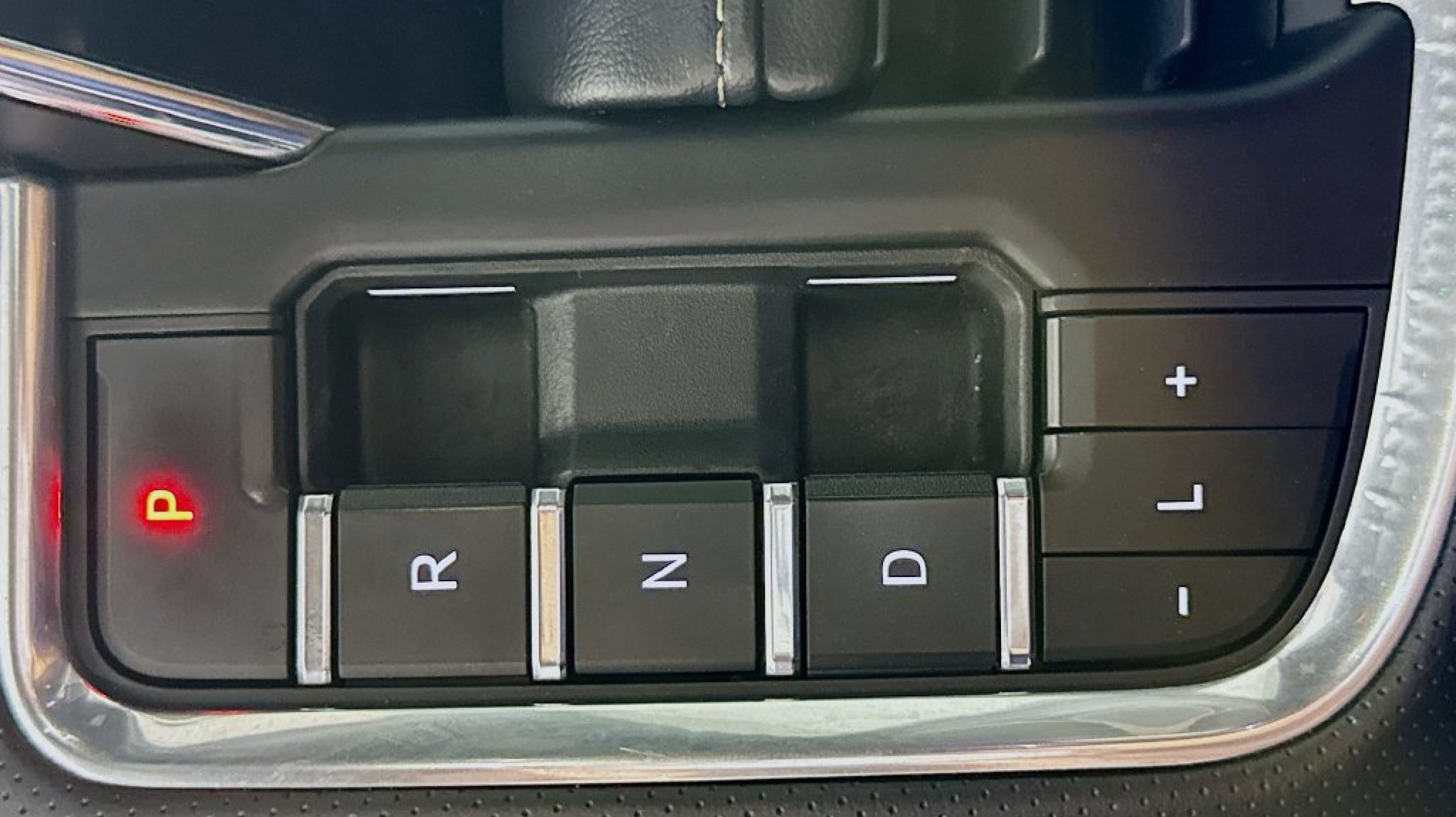 2021 Chevrolet Tahoe Premier - Photo 16