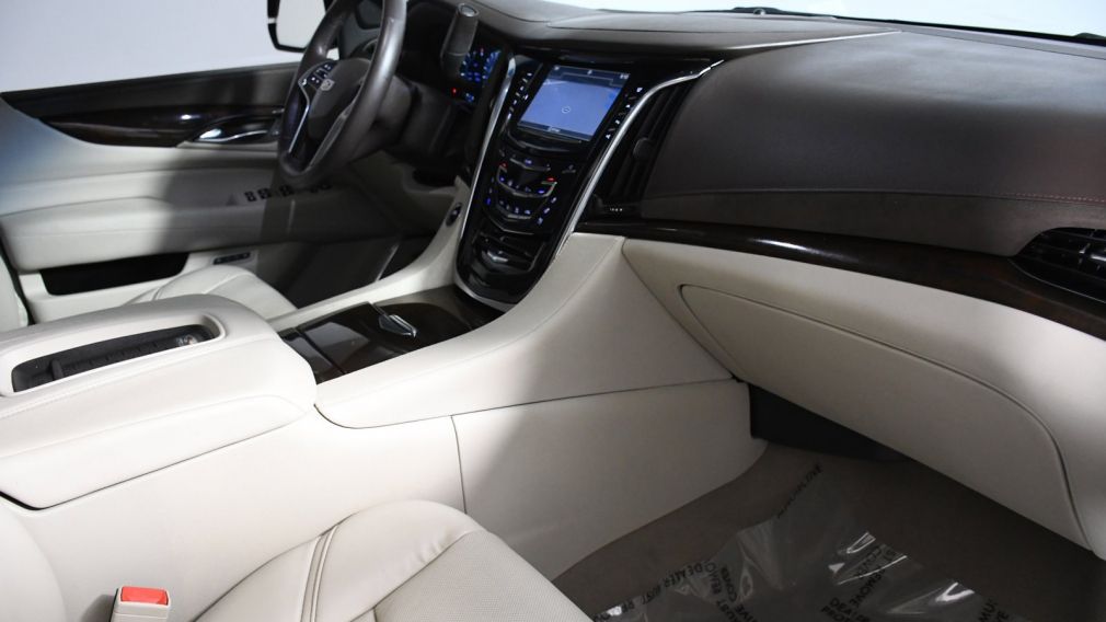 2017 Cadillac Escalade ESV Luxury #25