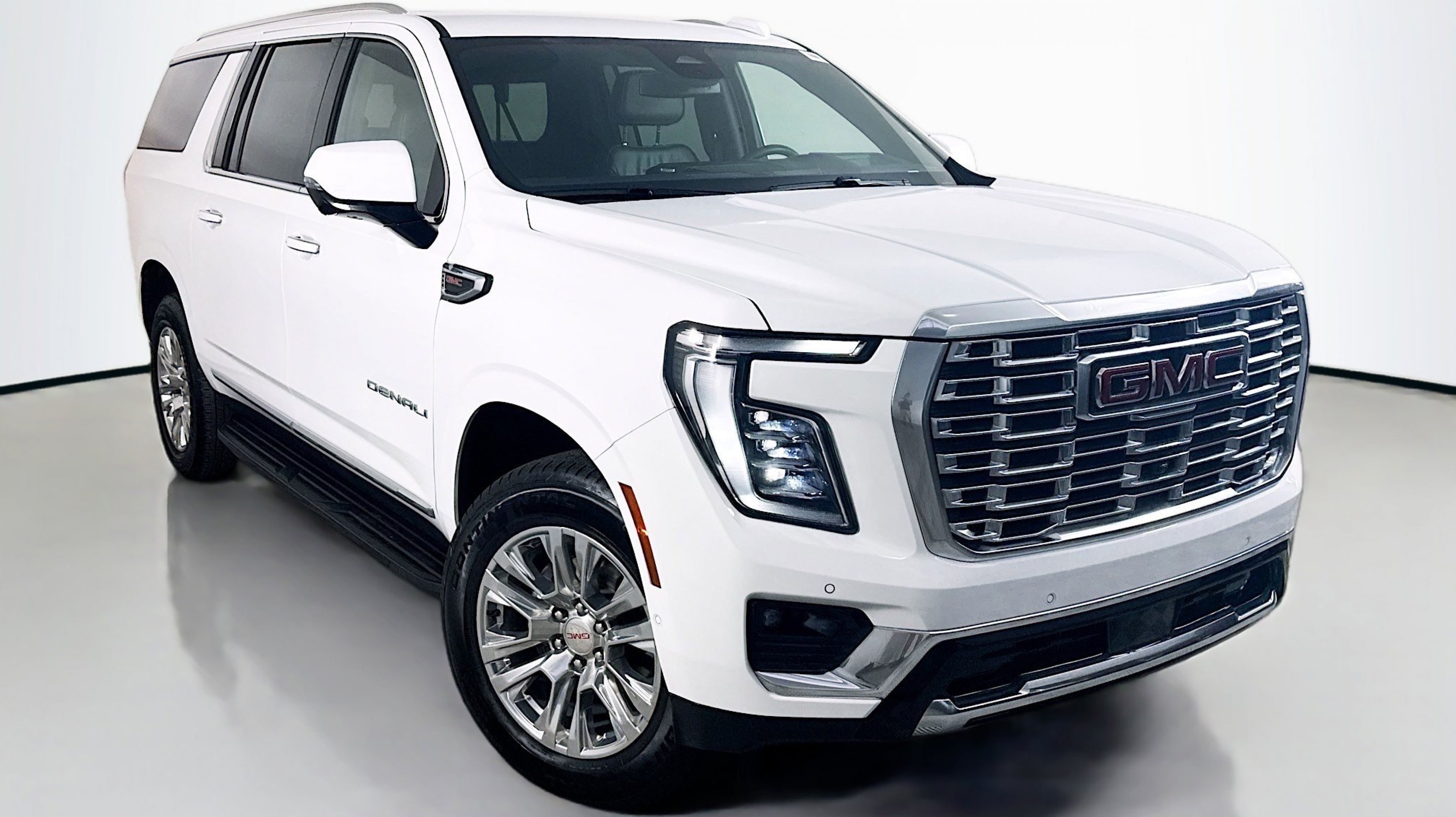 2025 GMC Yukon Denali AWD's photo