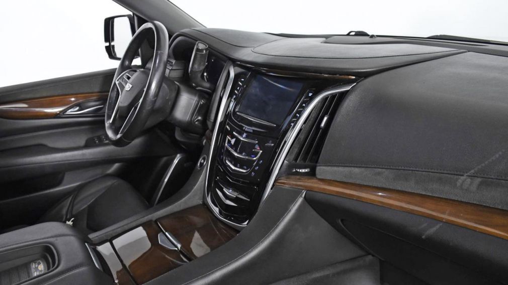 2018 Cadillac Escalade ESV Premium Luxury #24