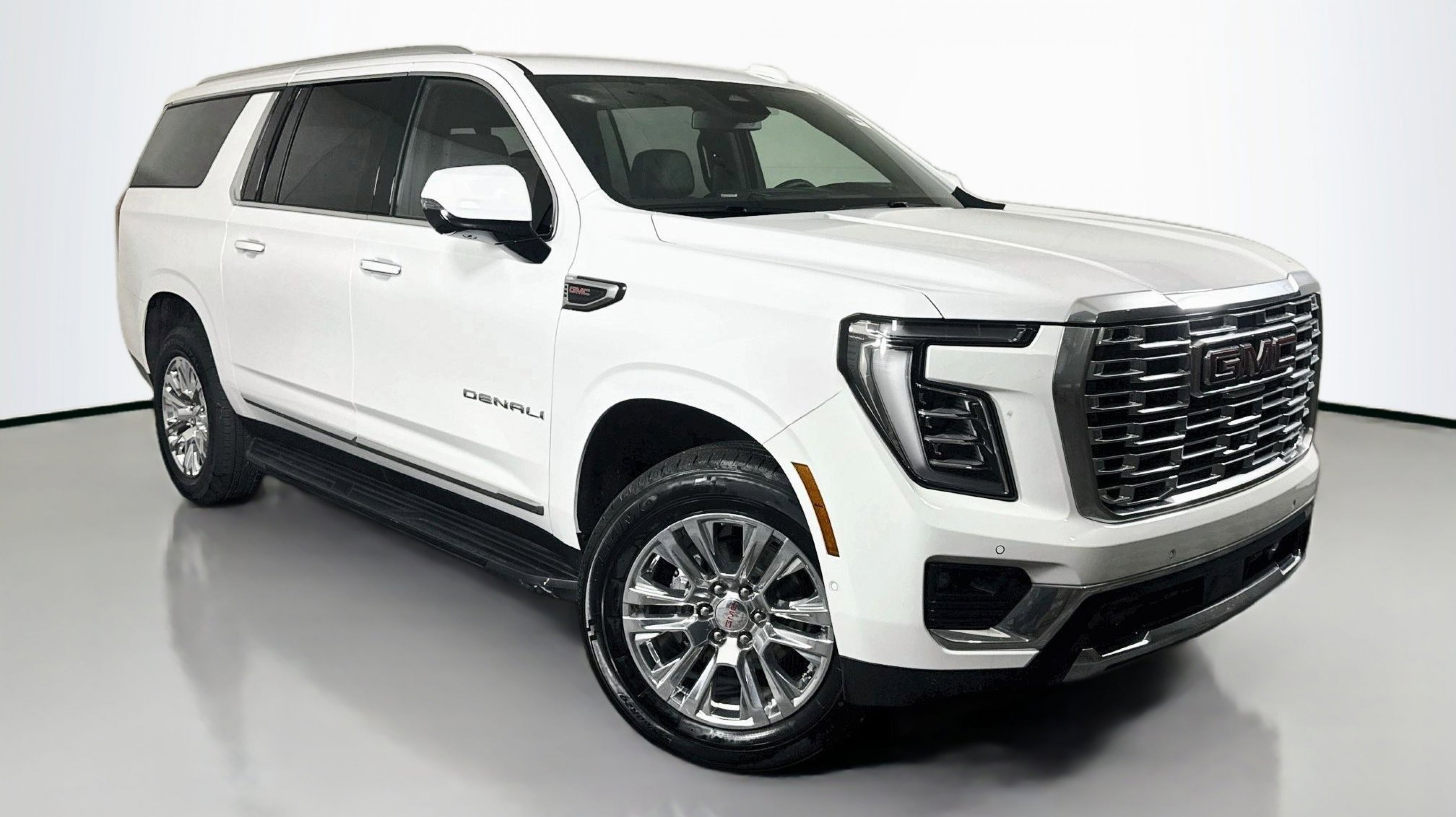 2025 GMC Yukon Denali AWD's photo