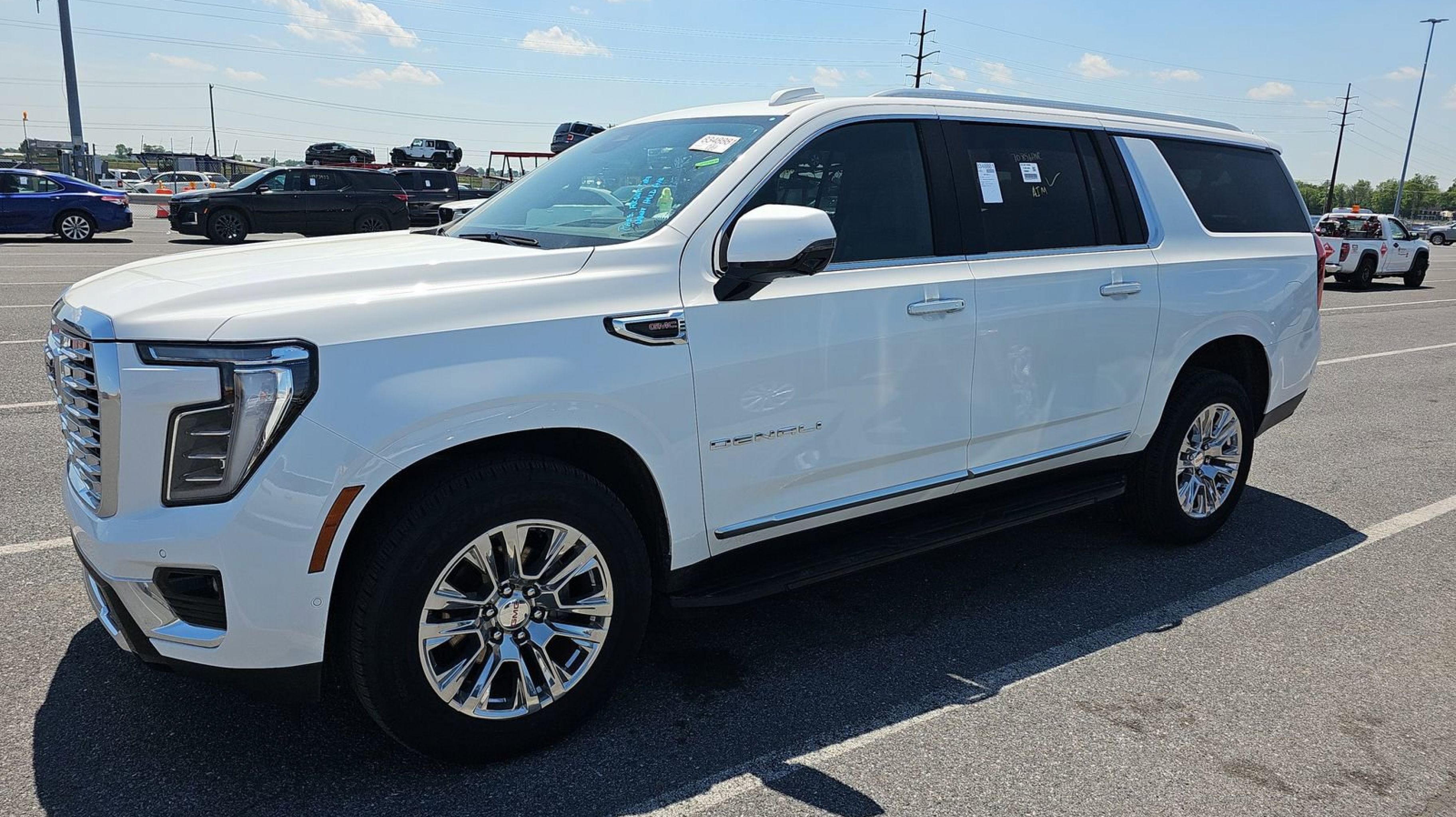 2025 GMC Yukon Denali AWD's photo