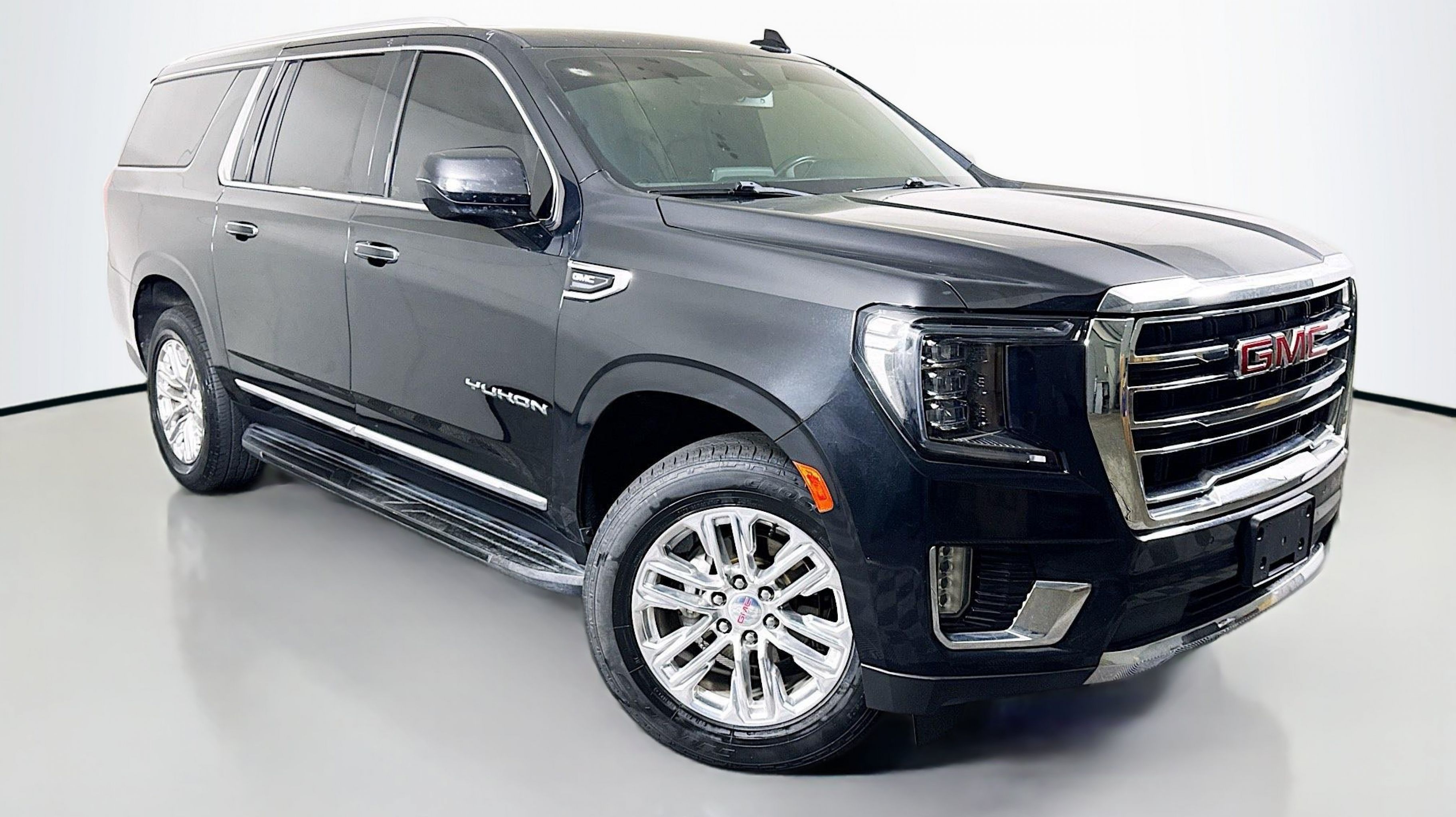 2021 GMC Yukon 4WD SLT's photo