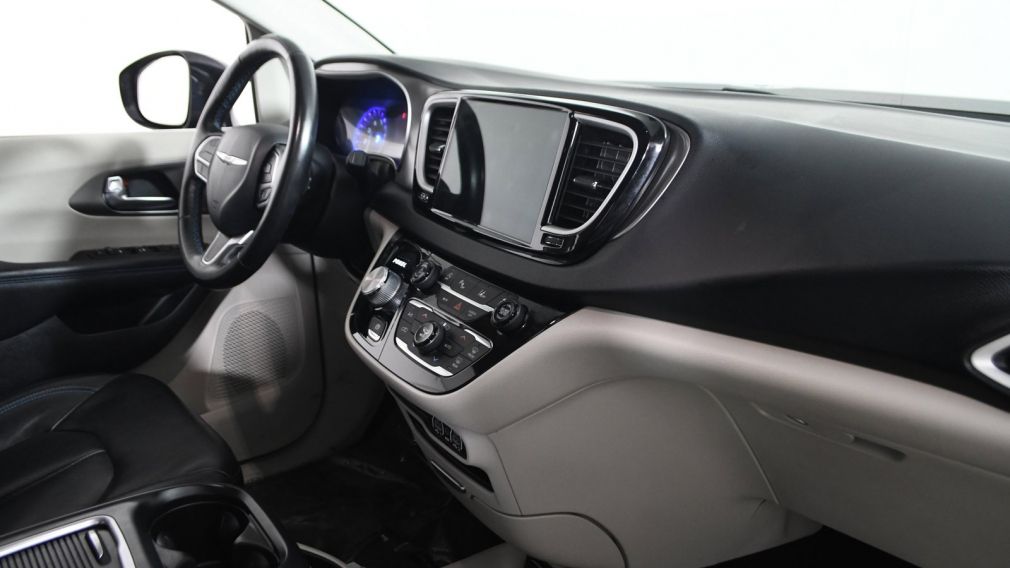 2021 Chrysler Pacifica Touring L #22