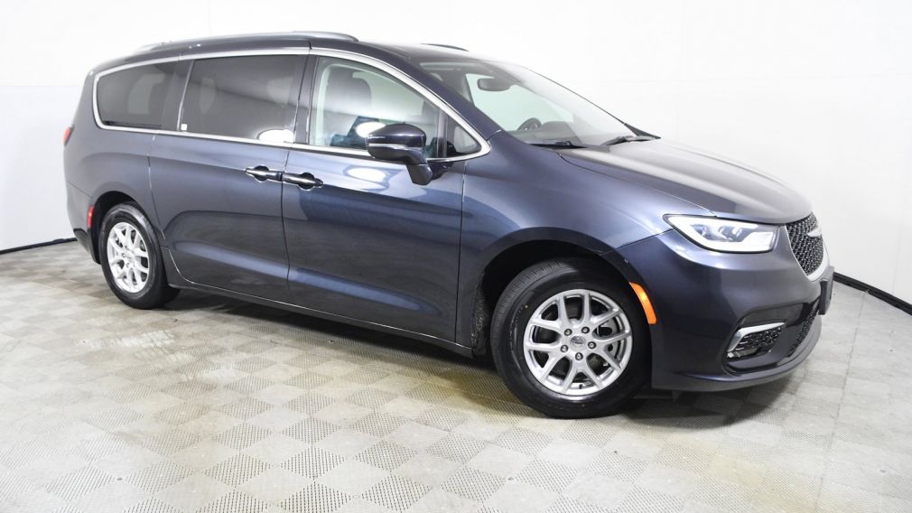2021 Chrysler Pacifica Touring L #0