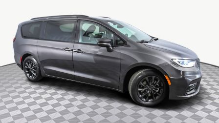 2021 Chrysler Pacifica Touring                
