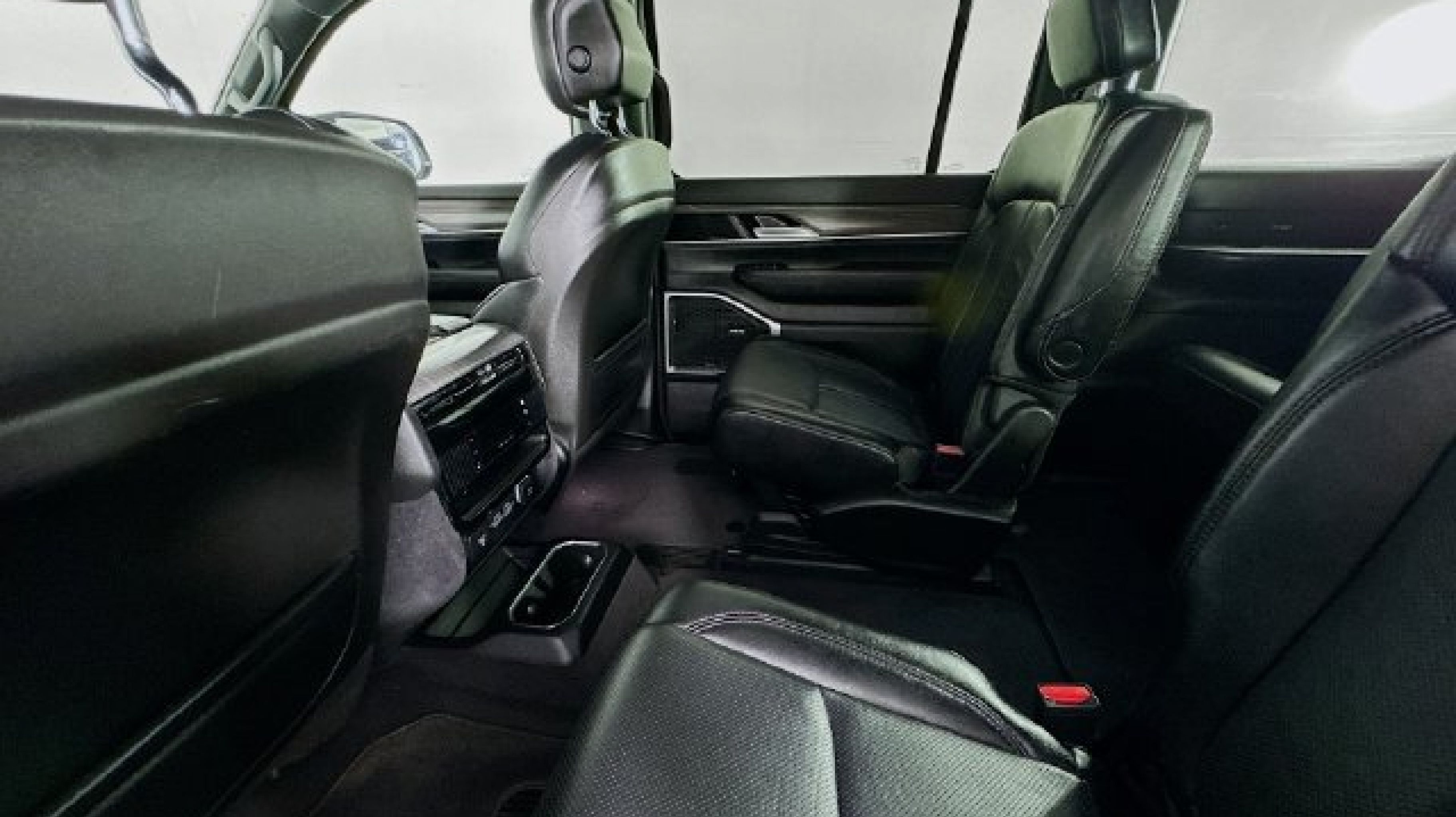 2024 Jeep Wagoneer Series III - Photo 19