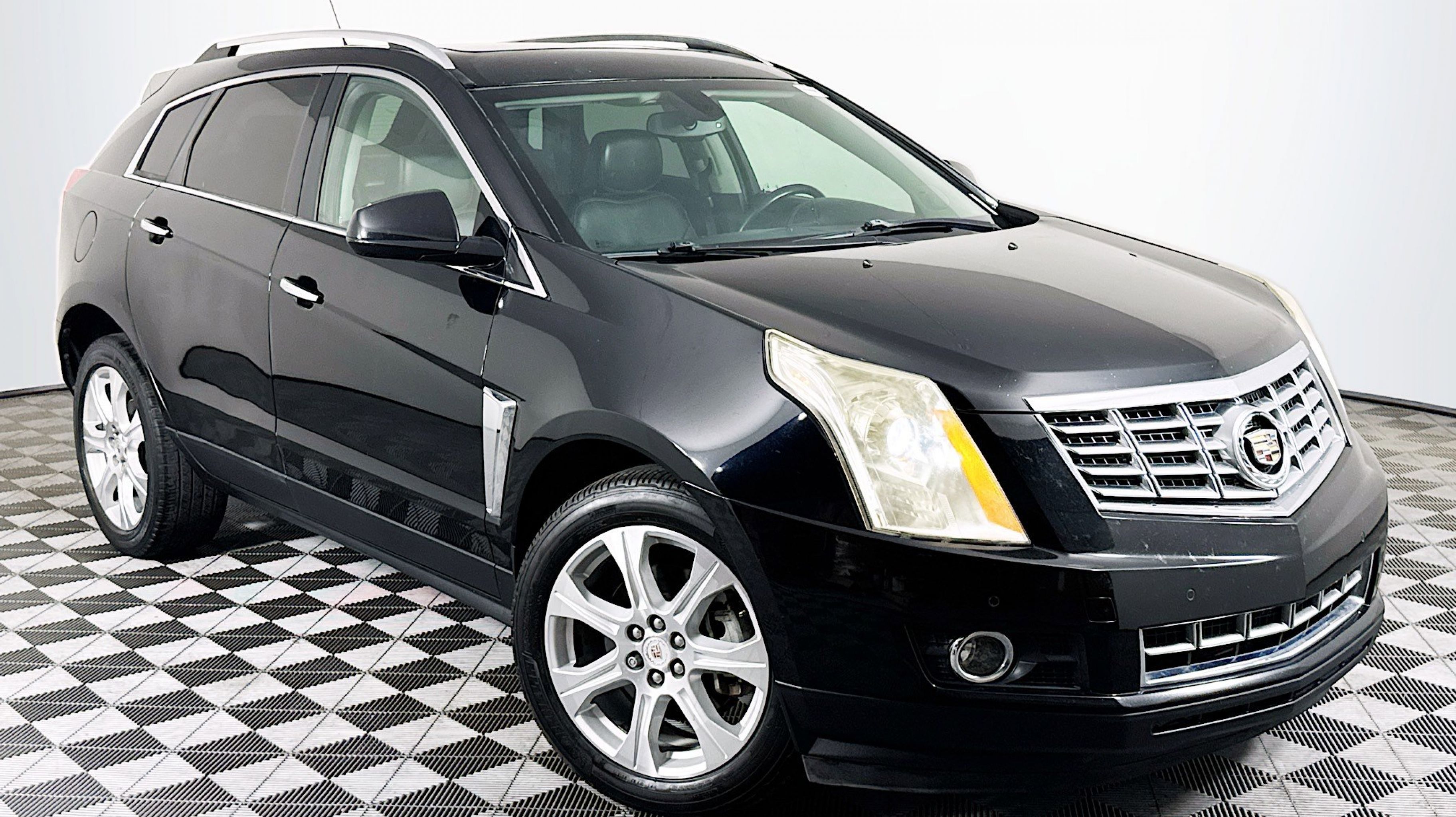 2016 Cadillac SRX FWD Performance Collection's photo