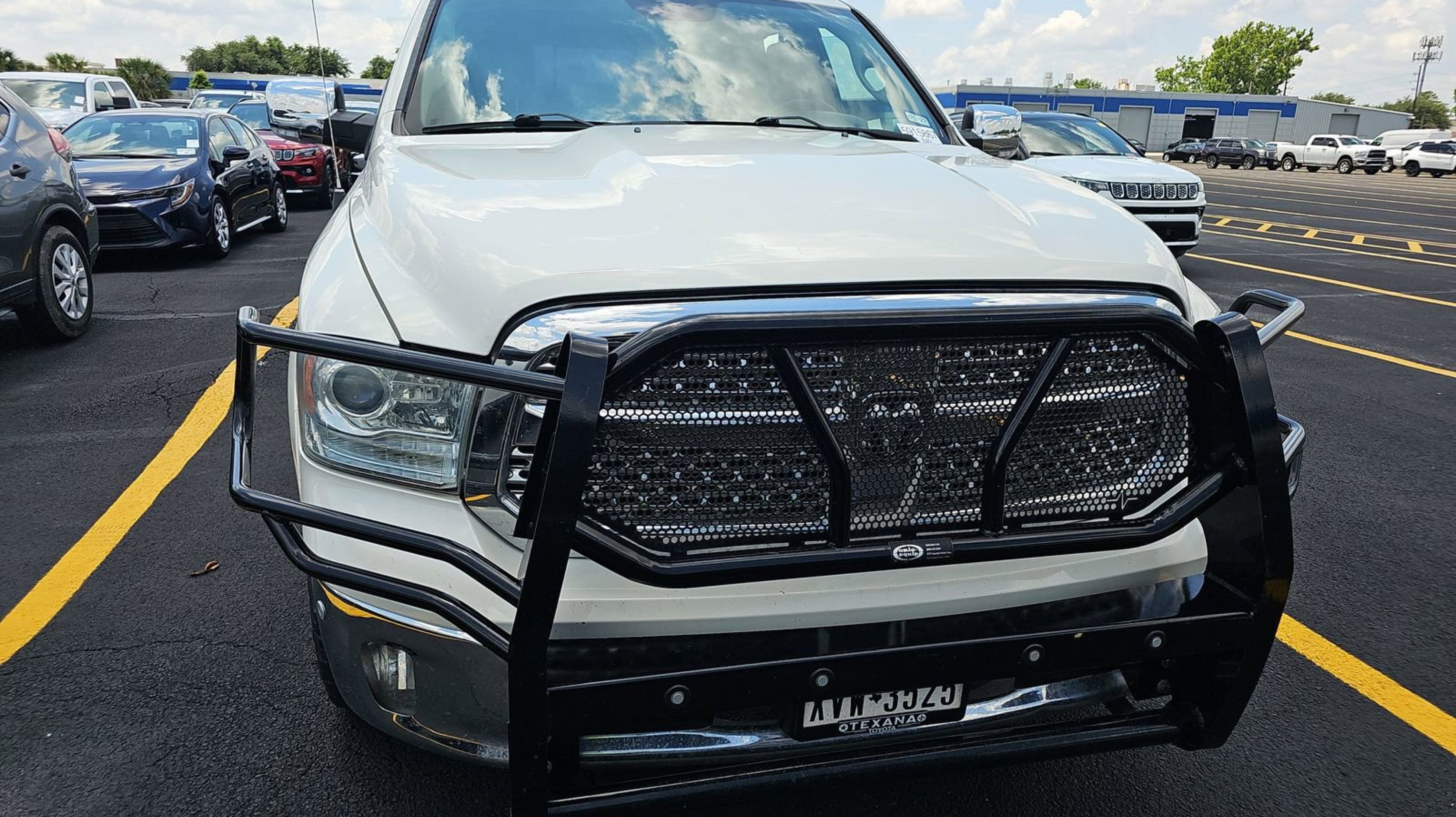 2017 RAM 1500 Laramie Crew Cab 5'7's photo