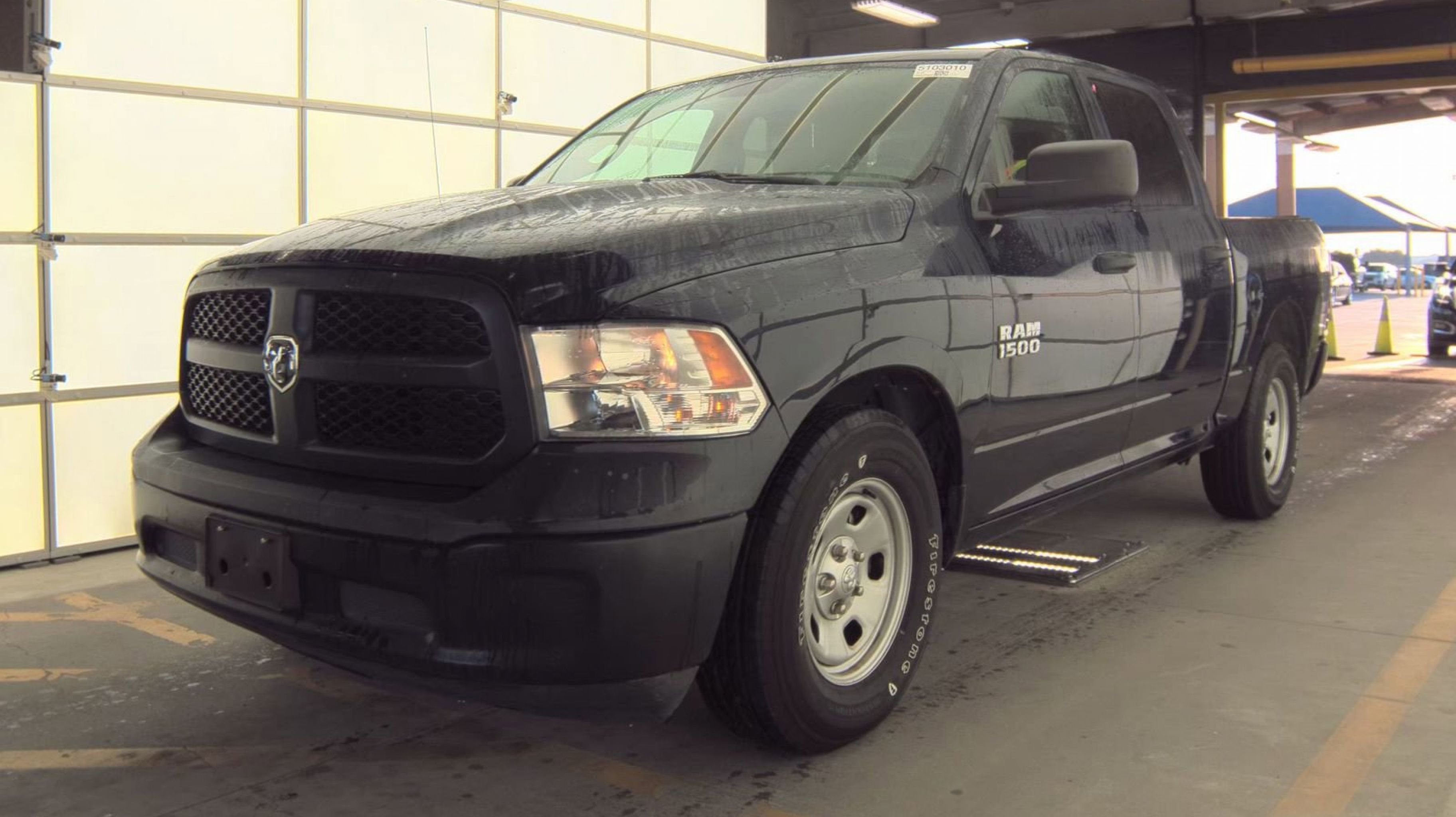 2017 RAM 1500 Tradesman Crew Cab 5'7's photo