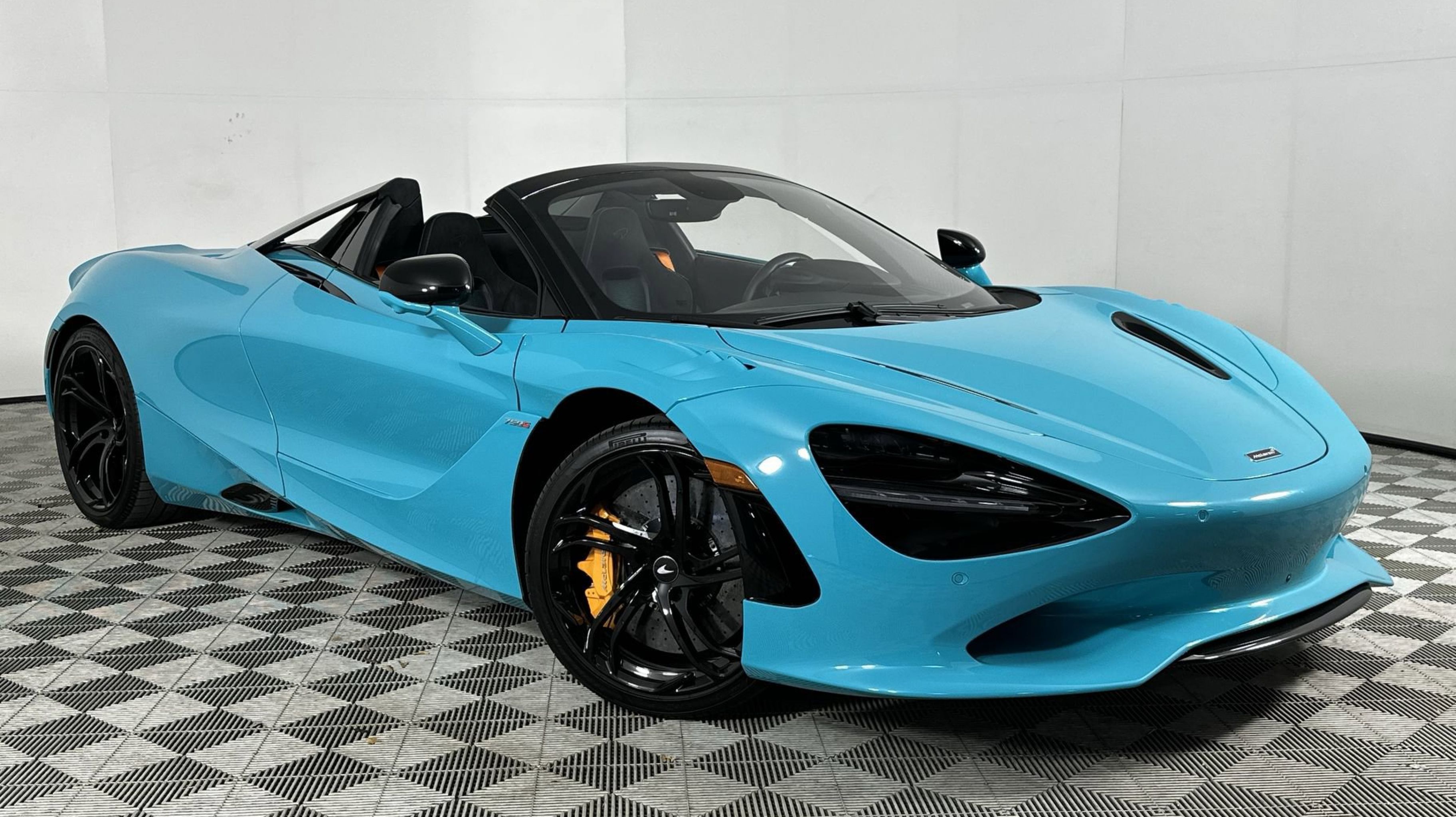 2024 McLaren 750S Base
