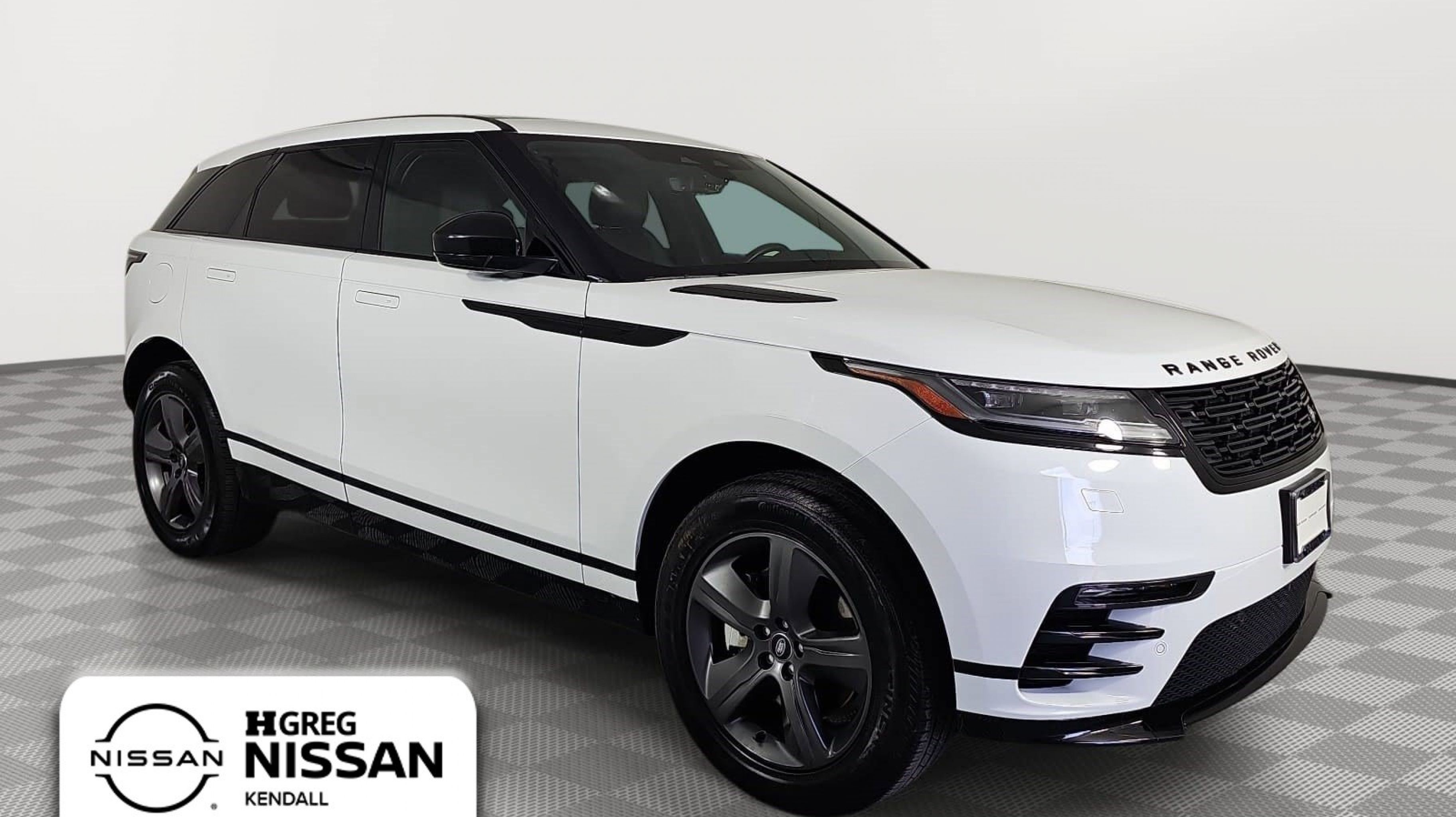 Used 2025 Land Rover Range Rover Velar Dynamic SE for sale at HGreg
