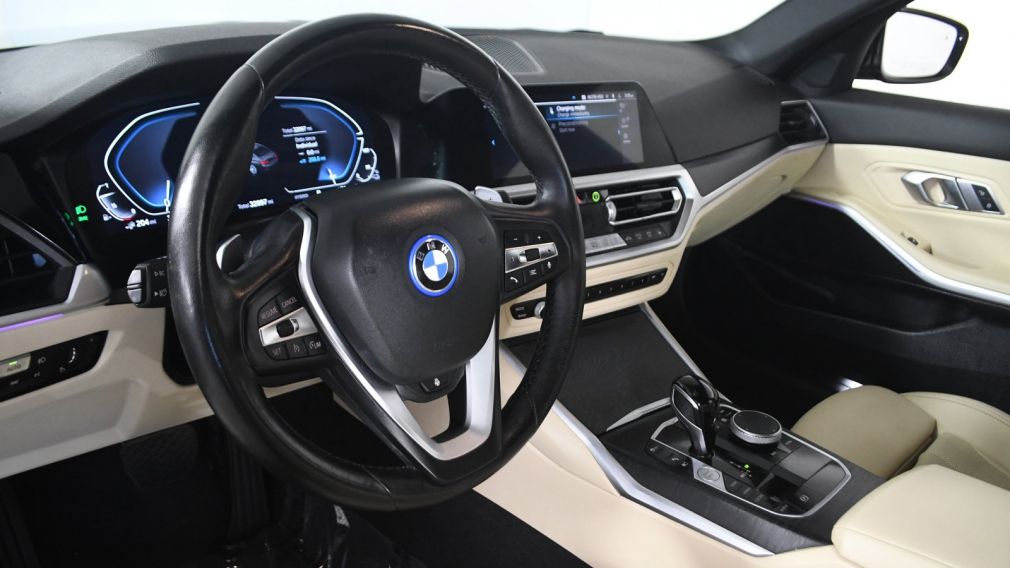 2022 BMW 3 Series 330e xDrive #16