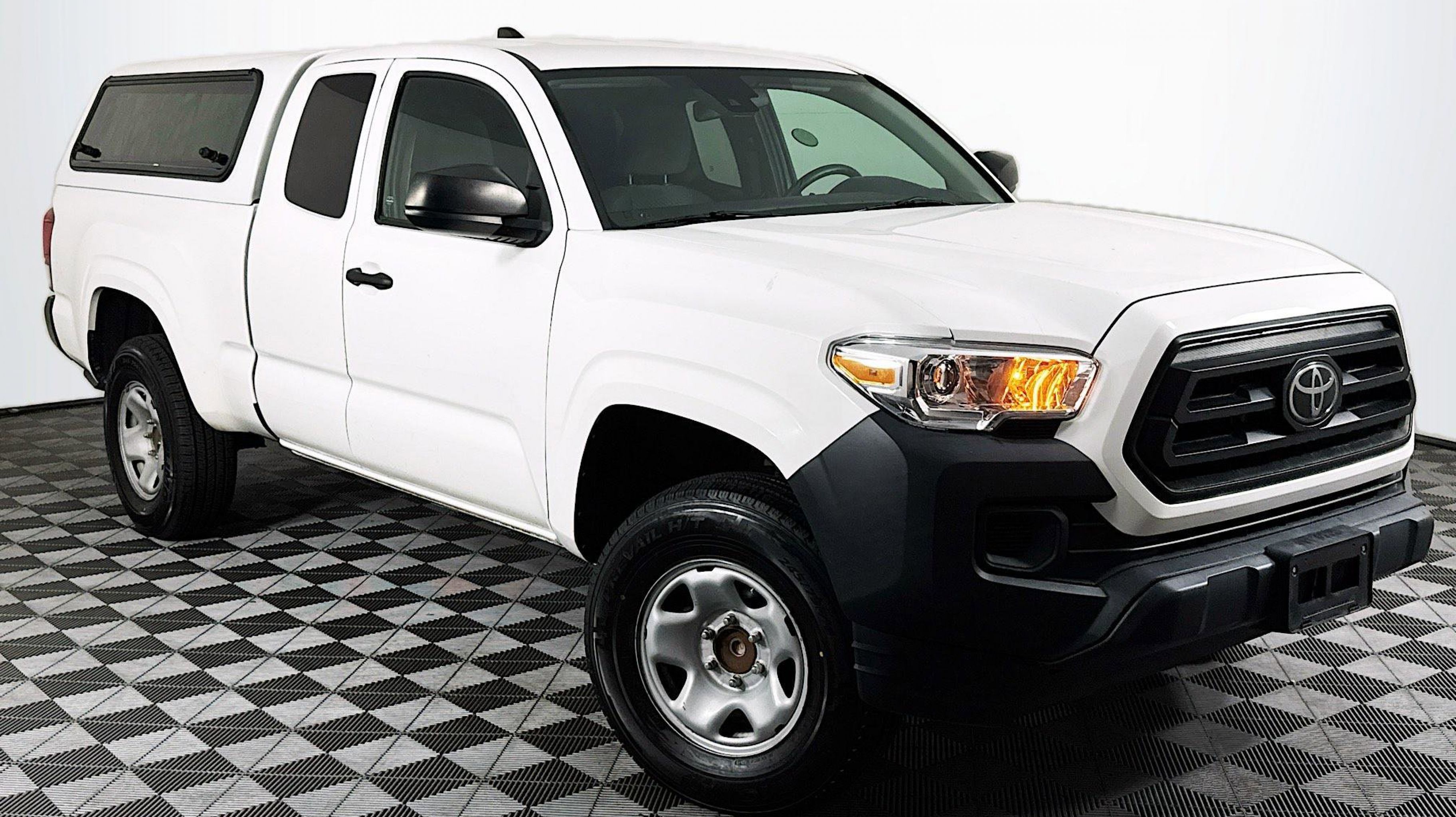 2022 Toyota Tacoma SR