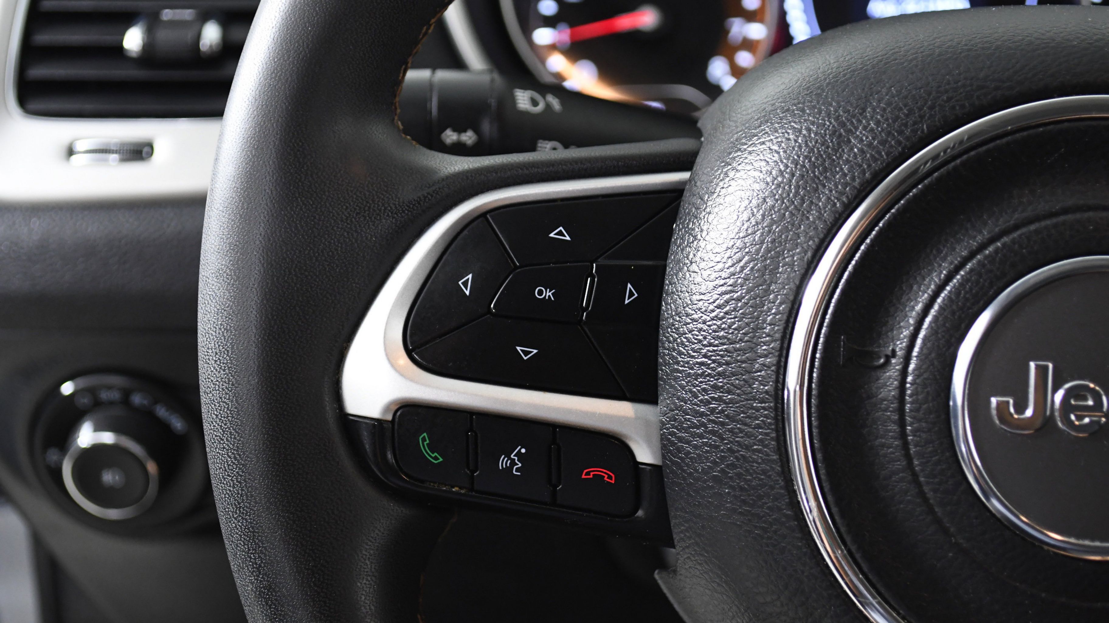 Image 8 of 2021 Jeep Compass