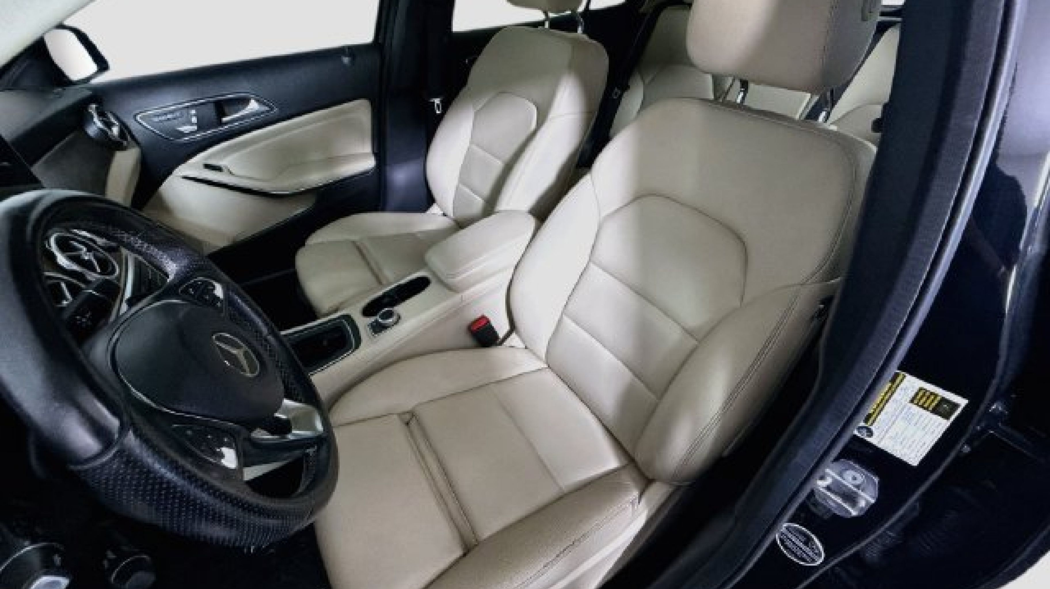 2019 Mercedes-Benz GLA-Class GLA250 - Photo 17
