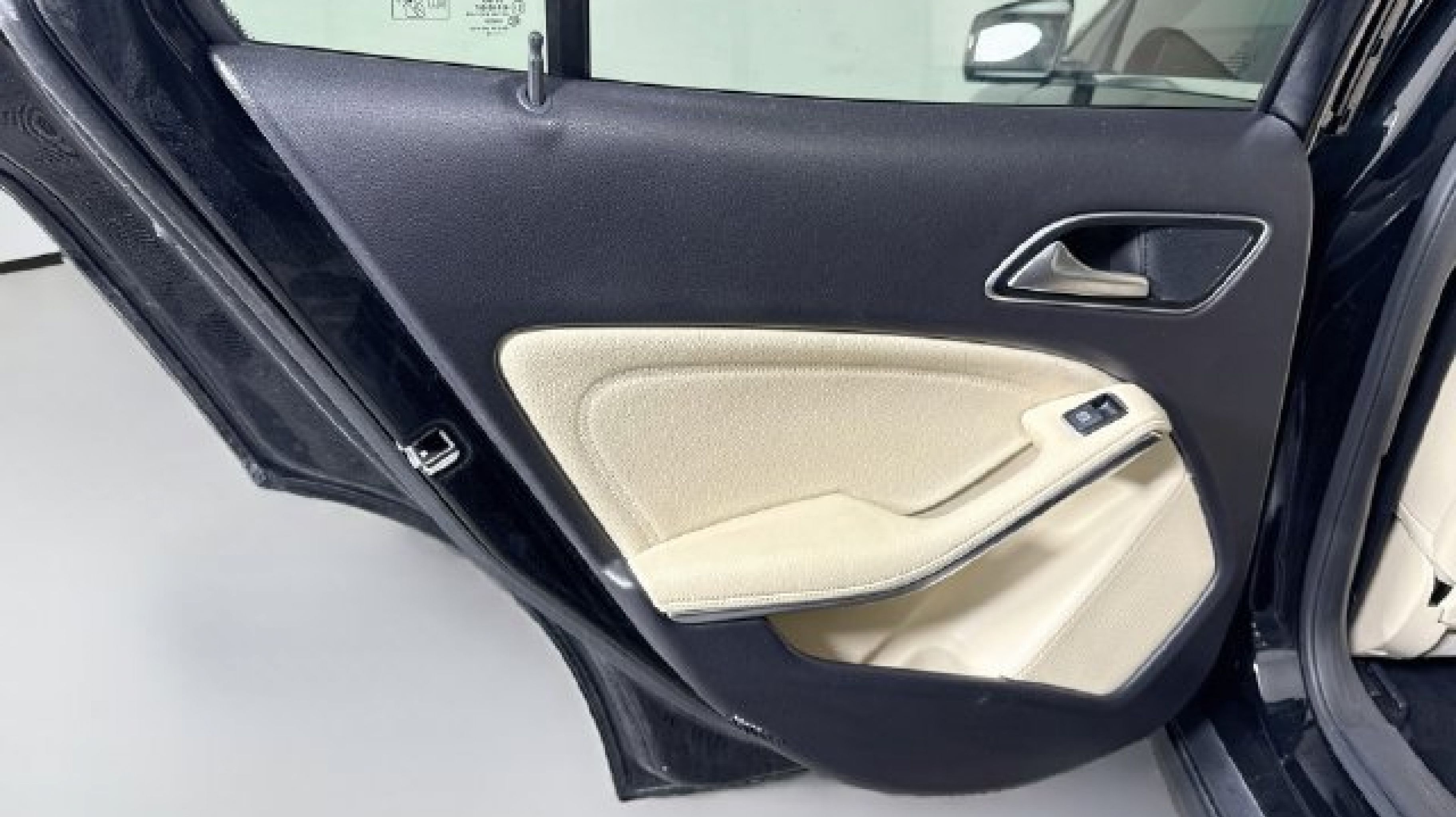 2019 Mercedes-Benz GLA-Class GLA250 - Photo 21