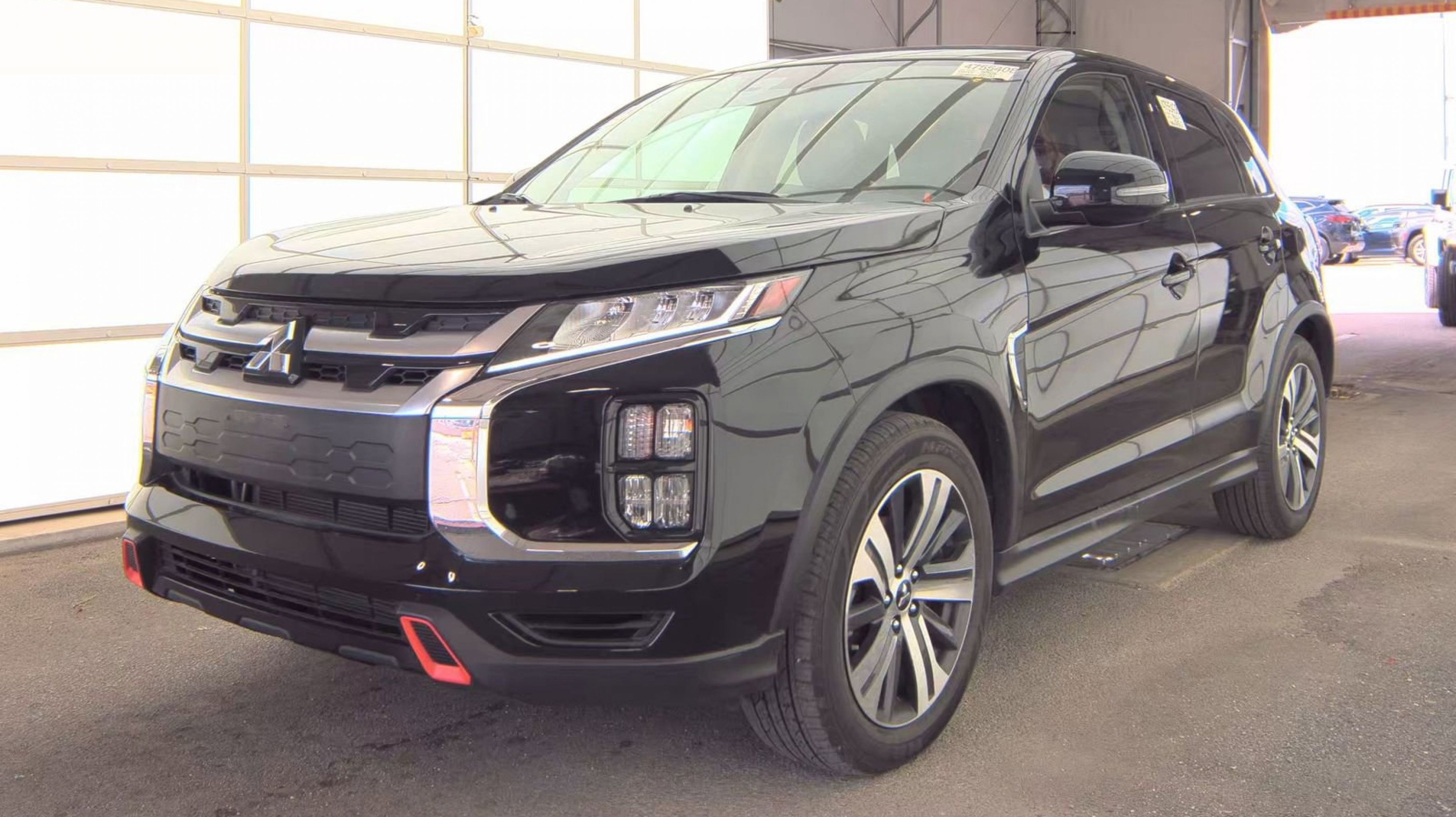 2023 Mitsubishi Outlander Sport 2.0 SE AWC CVT's photo