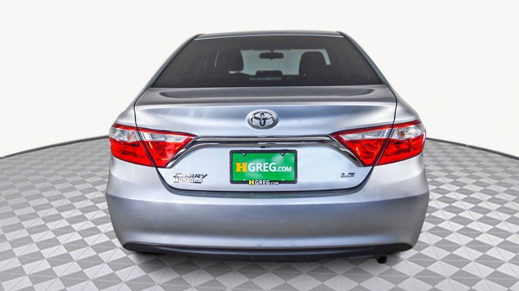 2015 Toyota Camry LE #4