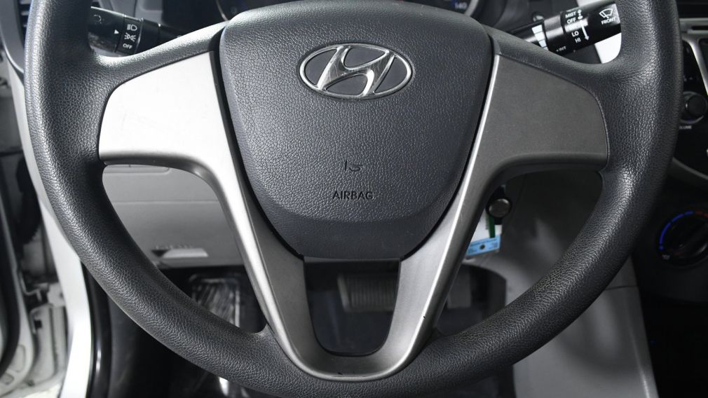 2016 Hyundai Accent SE #6