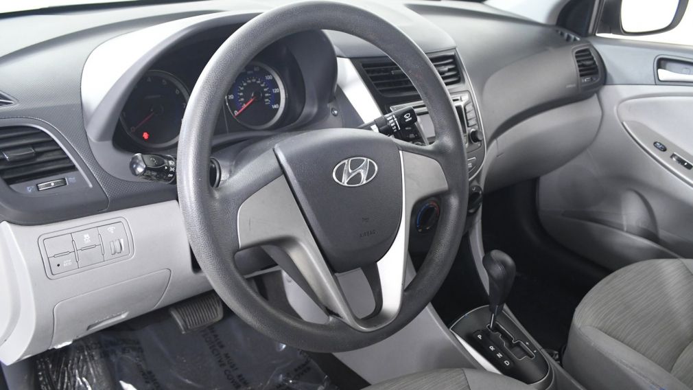 2016 Hyundai Accent SE #12