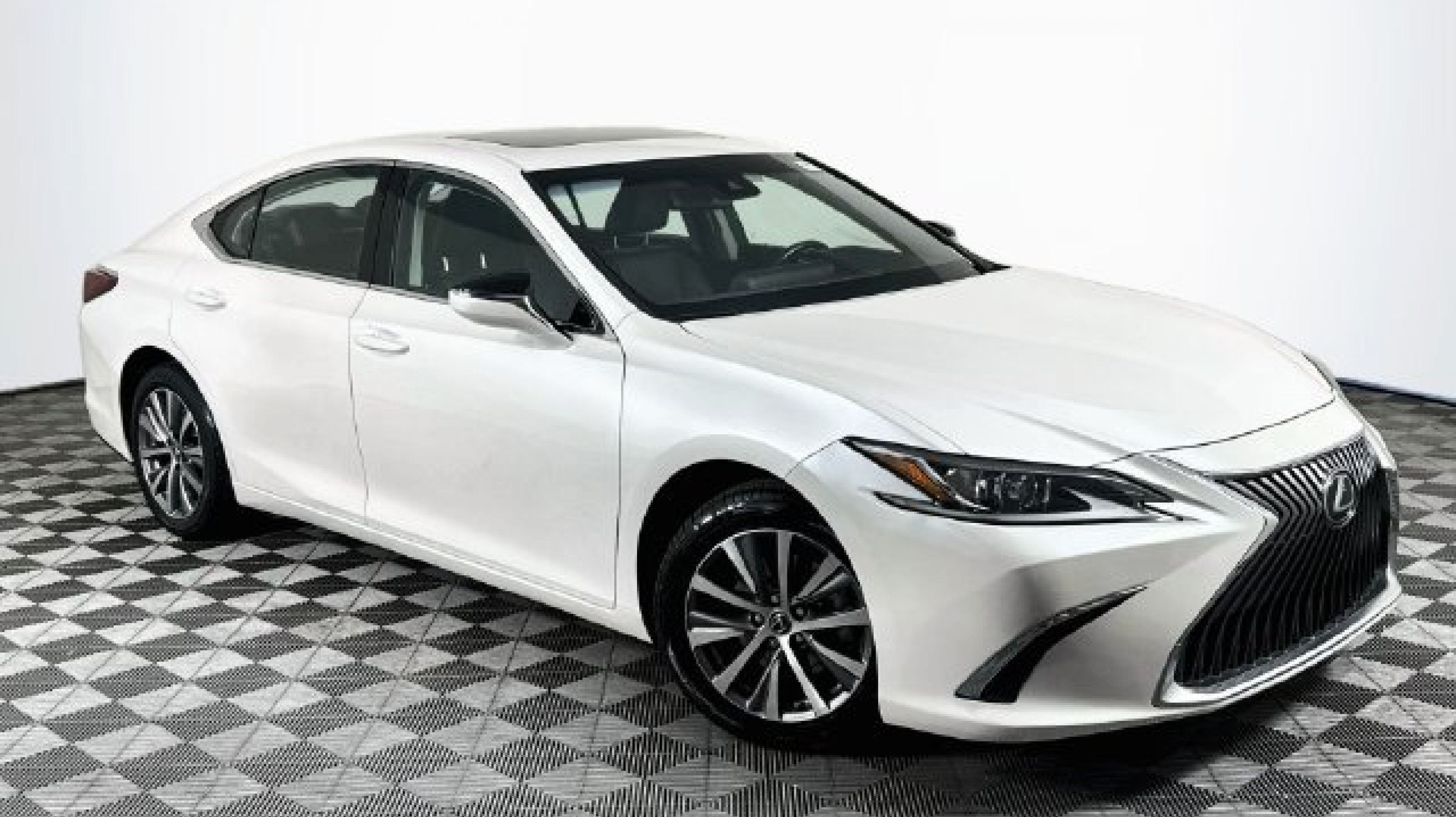 2020 Lexus ES
