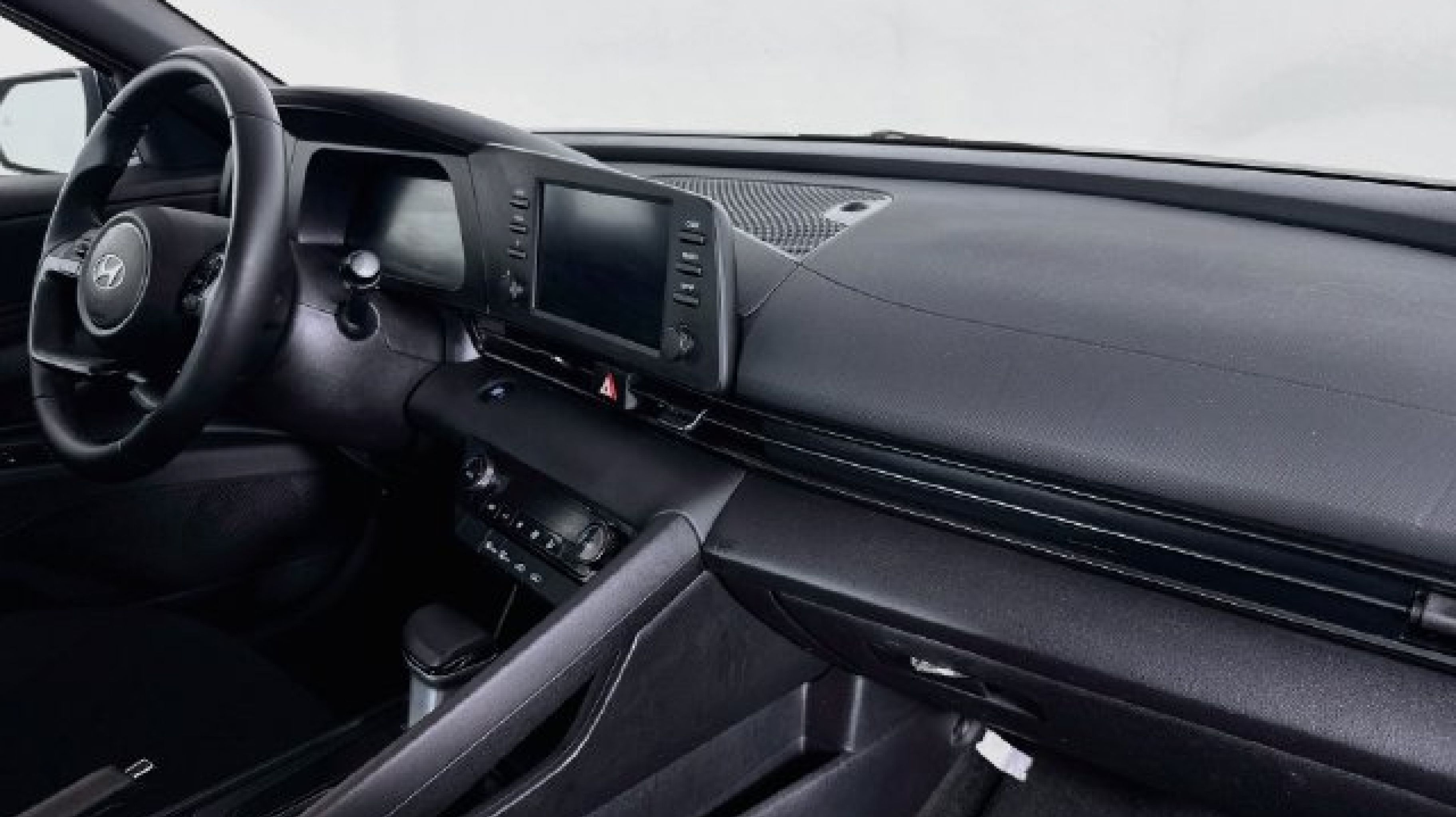2026 Hyundai Elantra 24