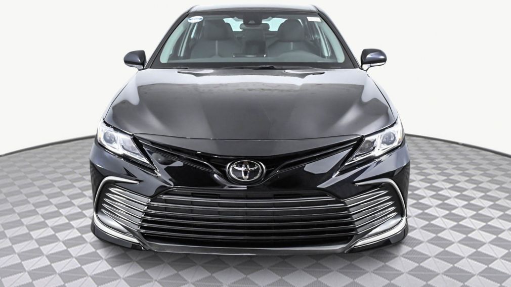 2023 Toyota Camry LE #1