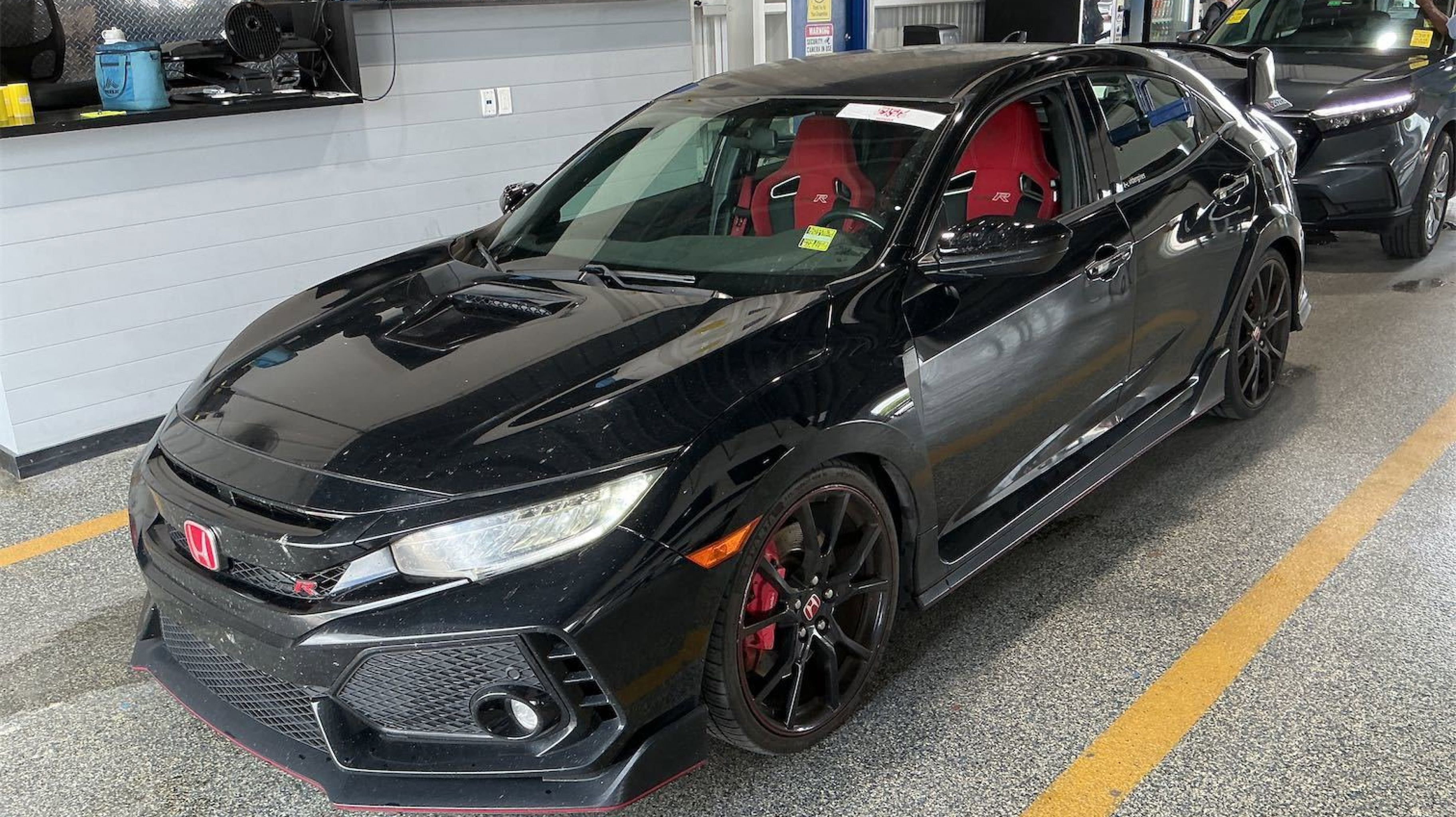 2019 Honda Civic Type-R Touring's photo