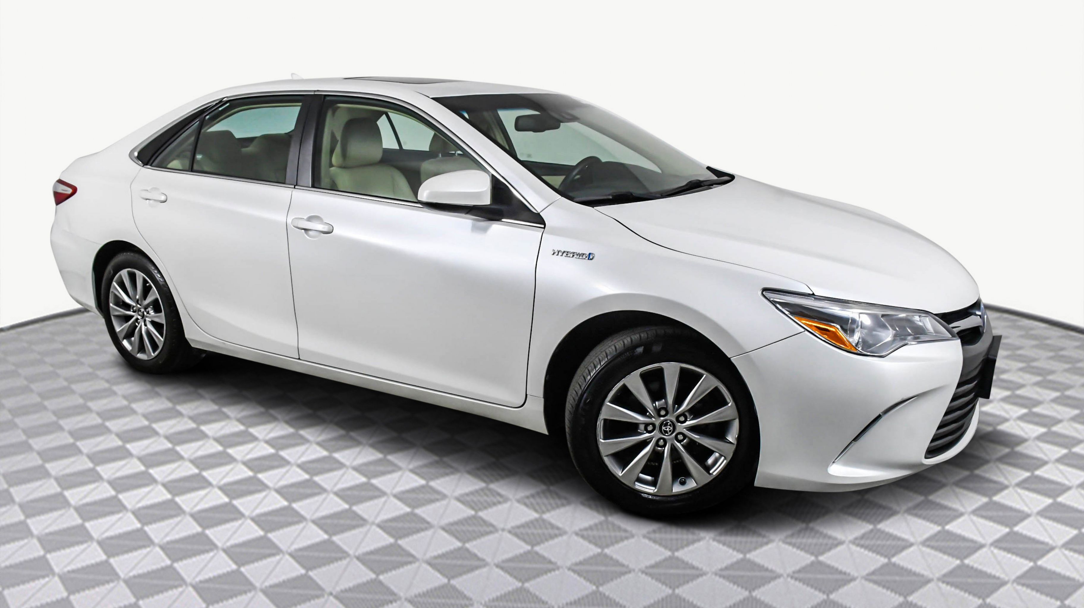 2017 Toyota Camry XLE Hybrid