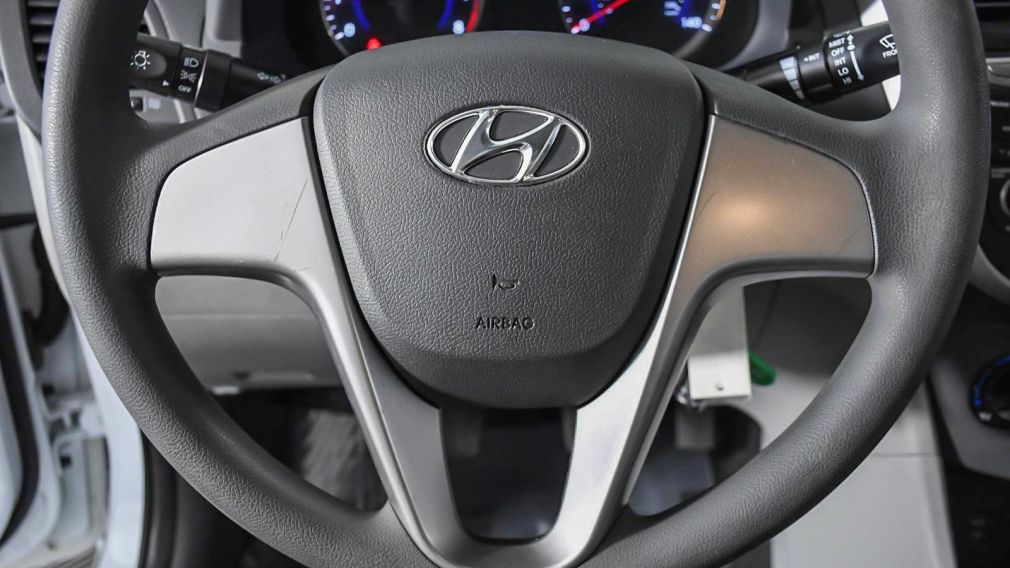 2017 Hyundai Accent SE #6