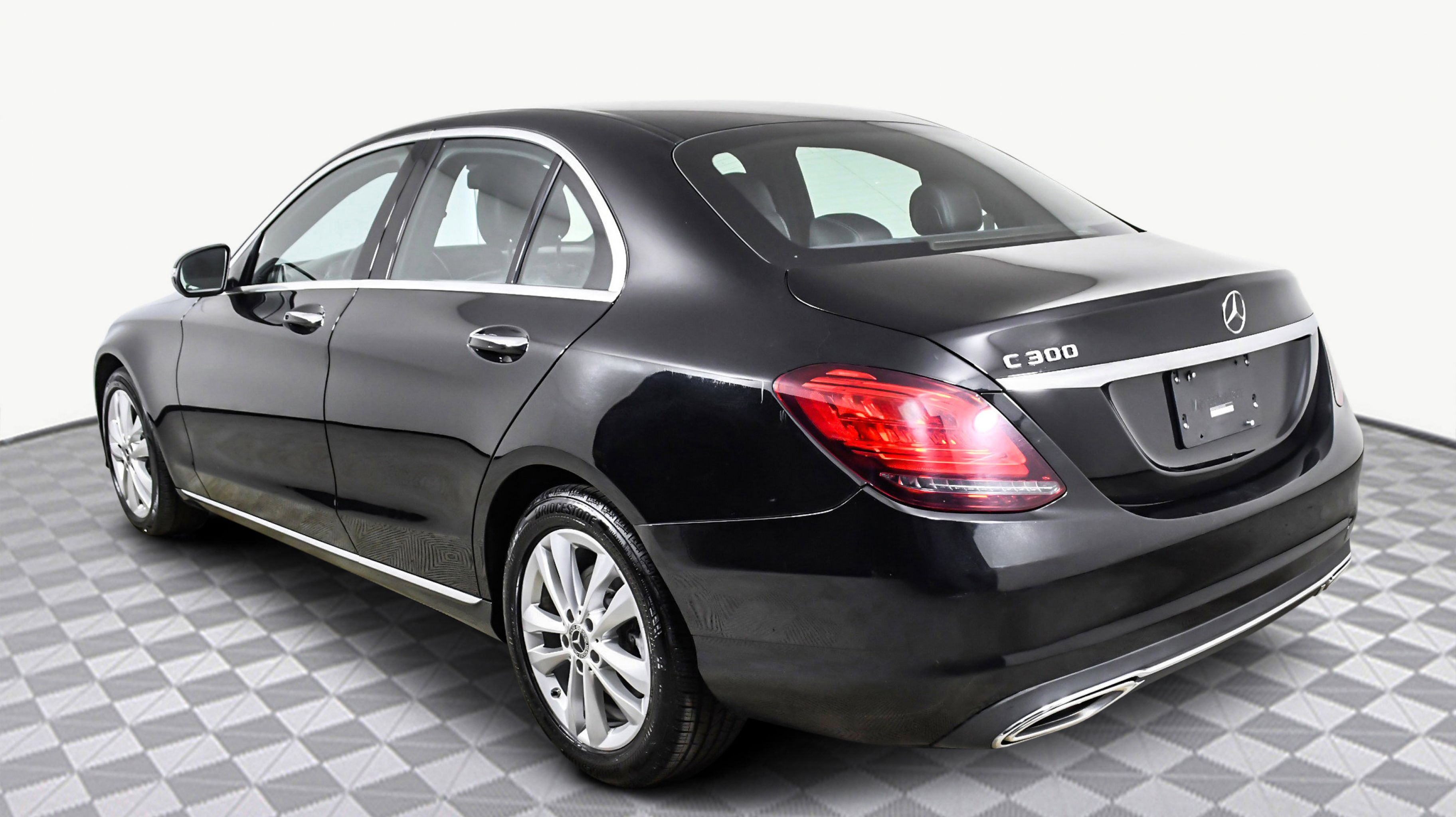 Image 4 of 2020 Mercedes Benz C..