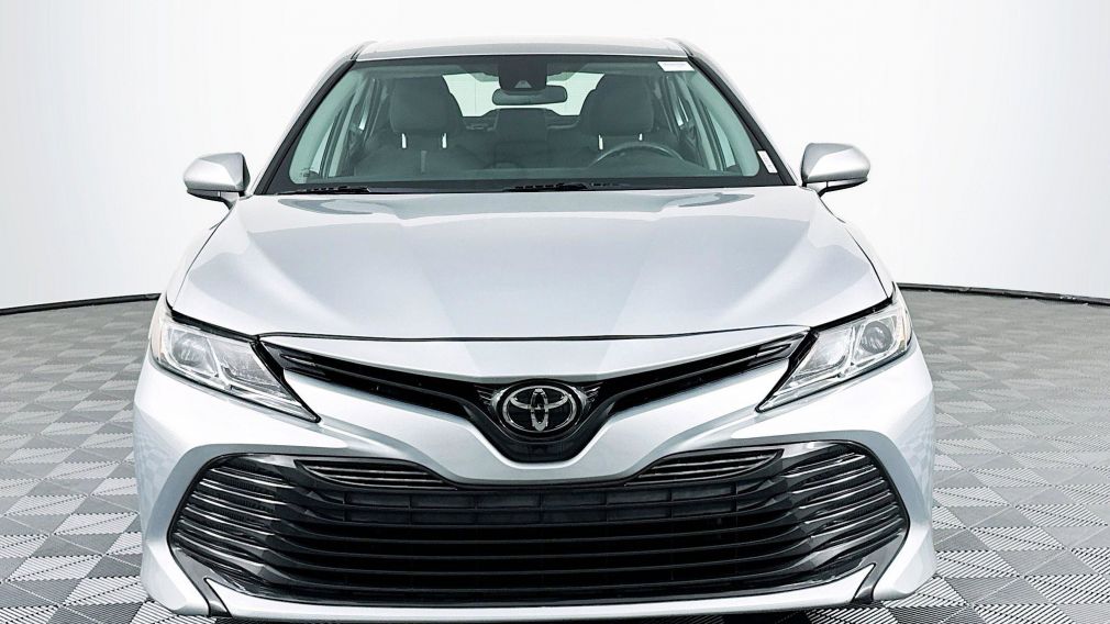 2020 Toyota Camry LE #1