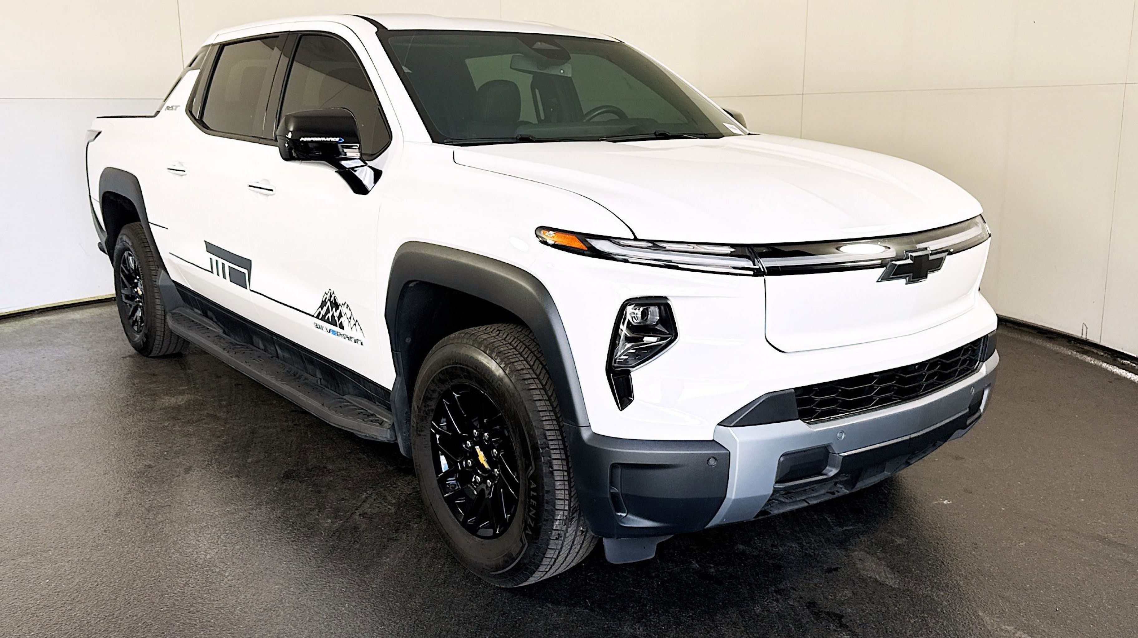 2026 Chevrolet Silverado EV LT Standard Range's photo