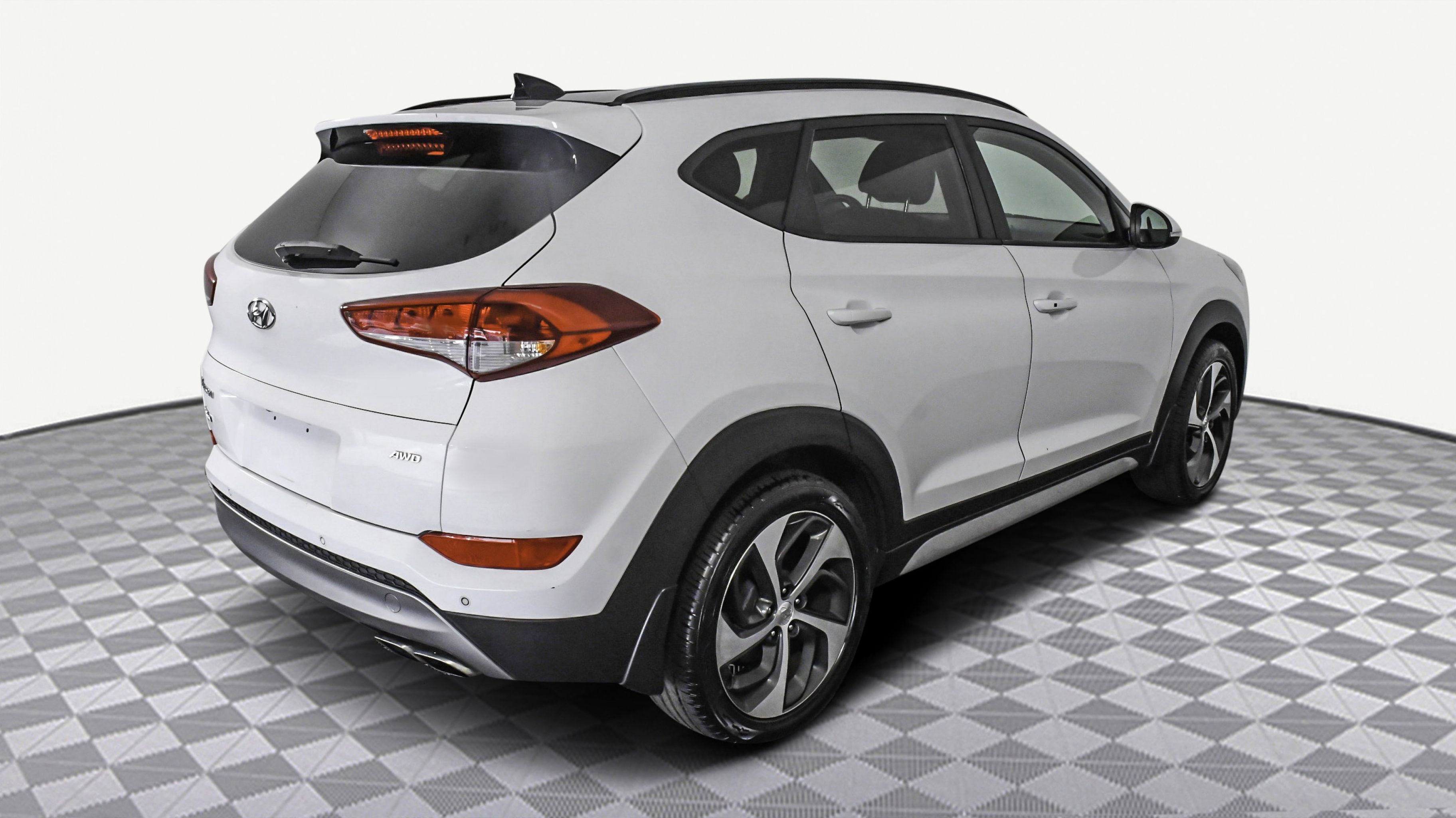 Image 6 of 2018 Hyundai Tucson
