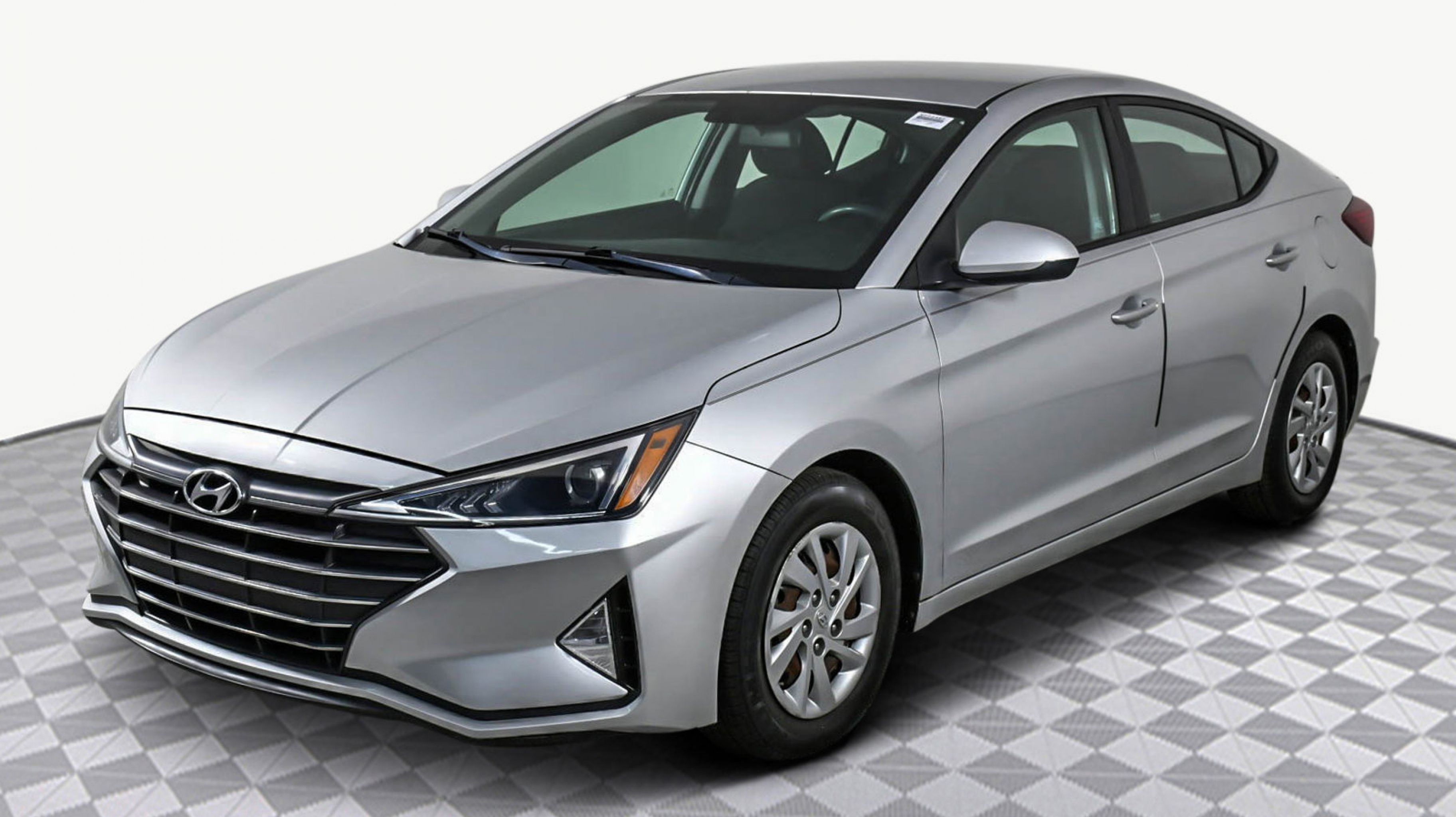 2019 Hyundai Elantra SE photo 3